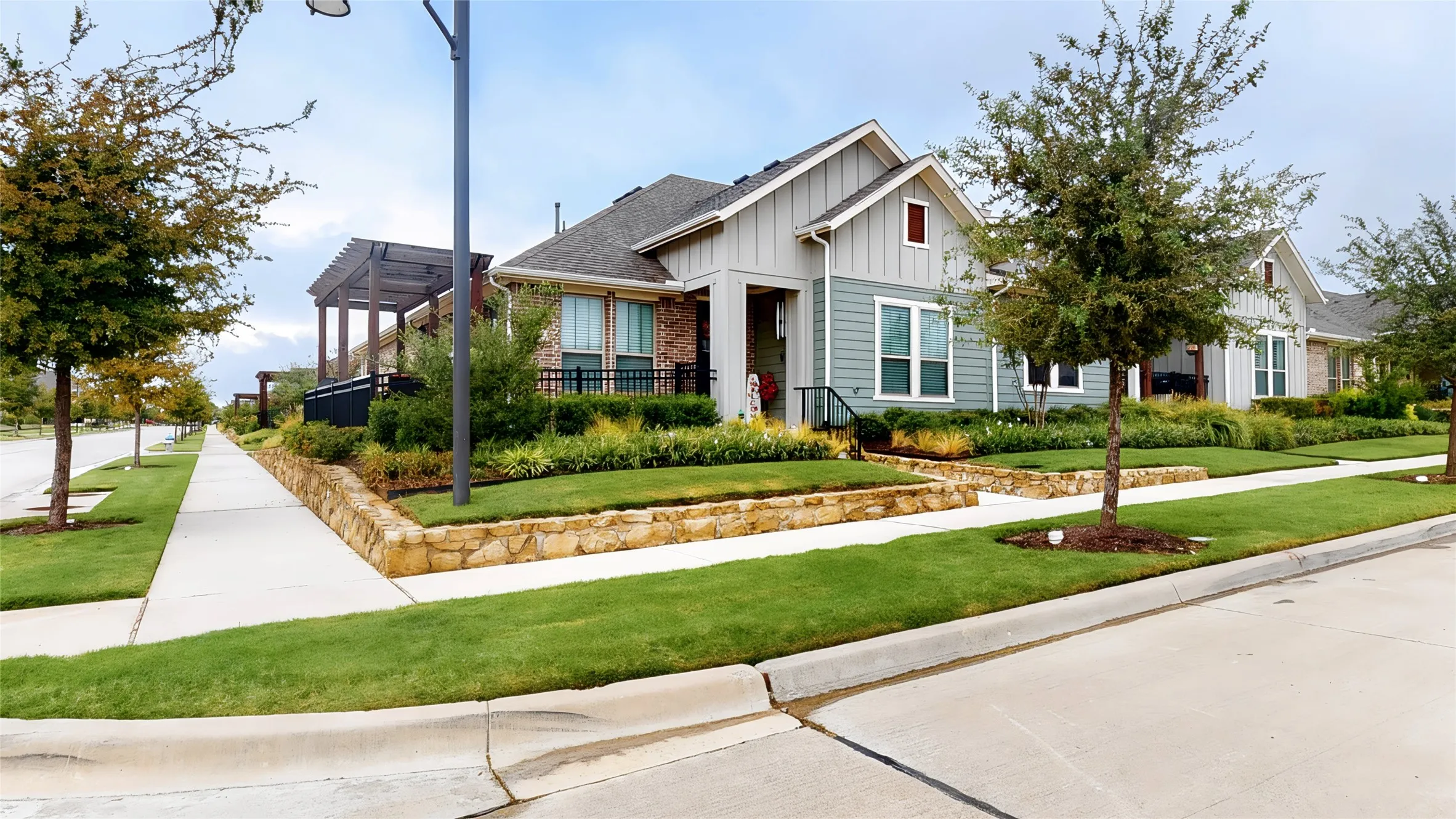 Townhouse For Sale in Denton County , 505 Matchbox Street, Argyle, Texas 76226, 2 Bedroom, 2 Bathroom, 2 Garage spaces, 1,332 Sqft, built in 2022, mls#21405055, Real Estate Agent in Argyle, Homes For Sale in Denton county, Homes For Sale in Argyle, Realtor in Argyle Texas, Real Estate Brokerage Independent Realty Texas, Luminita Cordes Realtor