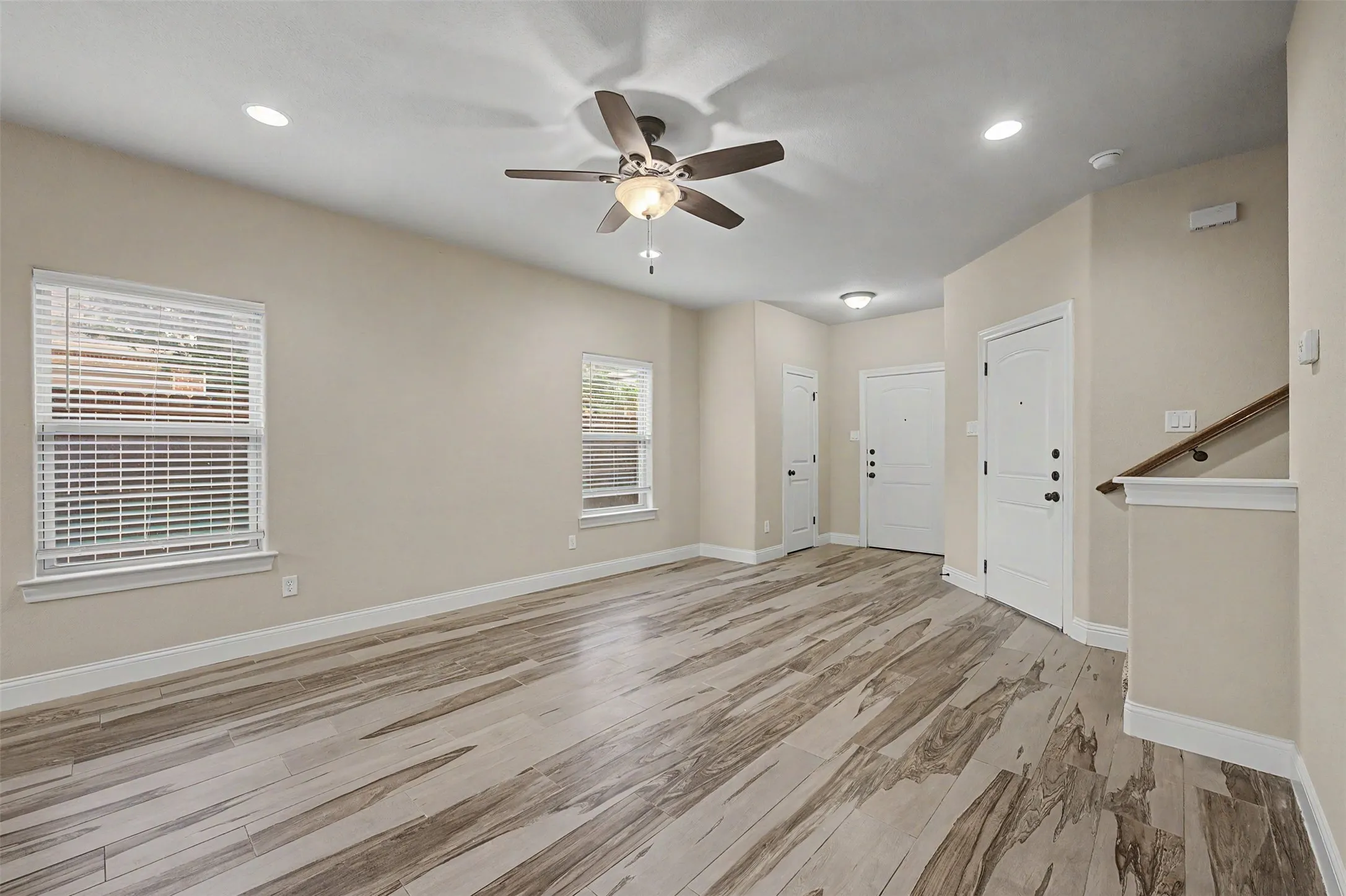 Townhouse For Rent in Tarrant County , 7905 Butler Court, Benbrook, Texas 76116, 3 Bedroom, 3 Bathroom, 1 Garage spaces, 1,614 Sqft, built in 2016, mls#21405158, Real Estate Agent in Benbrook, Homes For Rent in Tarrant county, Homes For Rent in Benbrook, Realtor in Benbrook Texas, Real Estate Brokerage Independent Realty Texas, Luminita Cordes Realtor