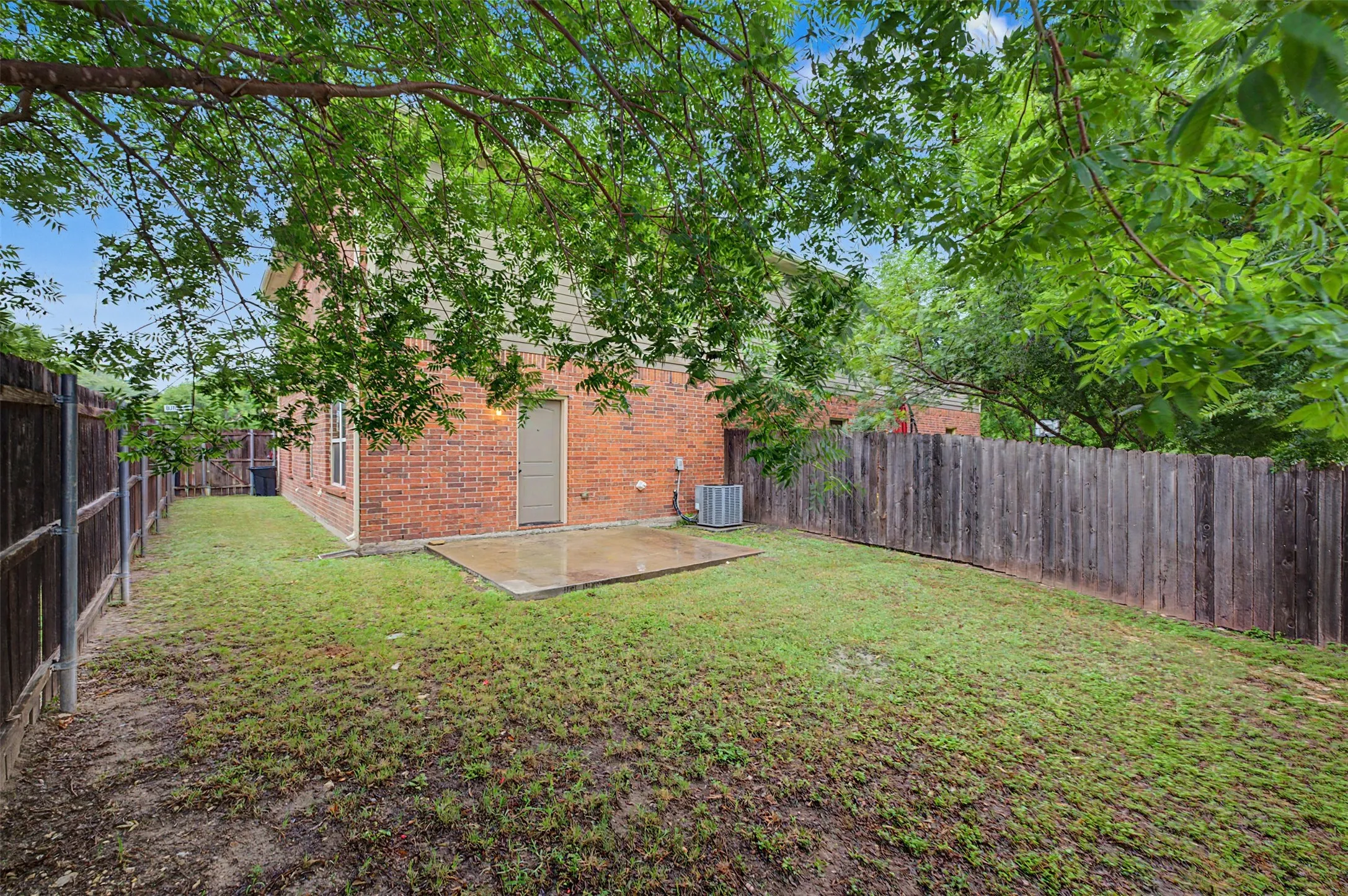 Townhouse For Rent in Tarrant County , 7905 Butler Court, Benbrook, Texas 76116, 3 Bedroom, 3 Bathroom, 1 Garage spaces, 1,614 Sqft, built in 2016, mls#21405158, Real Estate Agent in Benbrook, Homes For Rent in Tarrant county, Homes For Rent in Benbrook, Realtor in Benbrook Texas, Real Estate Brokerage Independent Realty Texas, Luminita Cordes Realtor