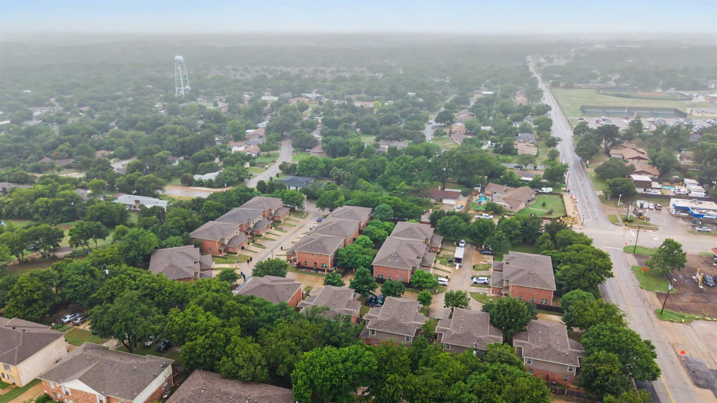 Townhouse For Rent in Tarrant County , 7905 Butler Court, Benbrook, Texas 76116, 3 Bedroom, 3 Bathroom, 1 Garage spaces, 1,614 Sqft, built in 2016, mls#21405158, Real Estate Agent in Benbrook, Homes For Rent in Tarrant county, Homes For Rent in Benbrook, Realtor in Benbrook Texas, Real Estate Brokerage Independent Realty Texas, Luminita Cordes Realtor