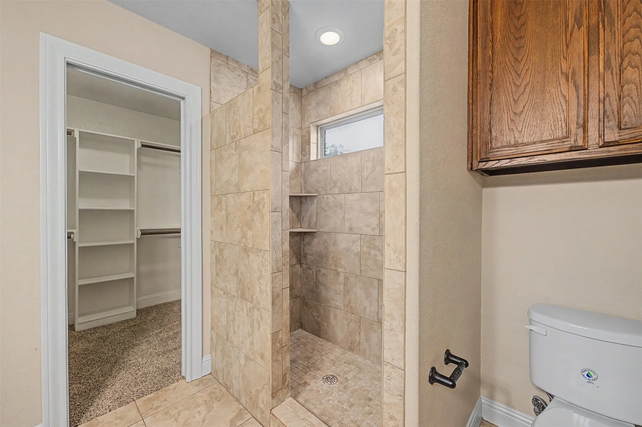 Townhouse For Rent in Tarrant County , 7905 Butler Court, Benbrook, Texas 76116, 3 Bedroom, 3 Bathroom, 1 Garage spaces, 1,614 Sqft, built in 2016, mls#21405158, Real Estate Agent in Benbrook, Homes For Rent in Tarrant county, Homes For Rent in Benbrook, Realtor in Benbrook Texas, Real Estate Brokerage Independent Realty Texas, Luminita Cordes Realtor