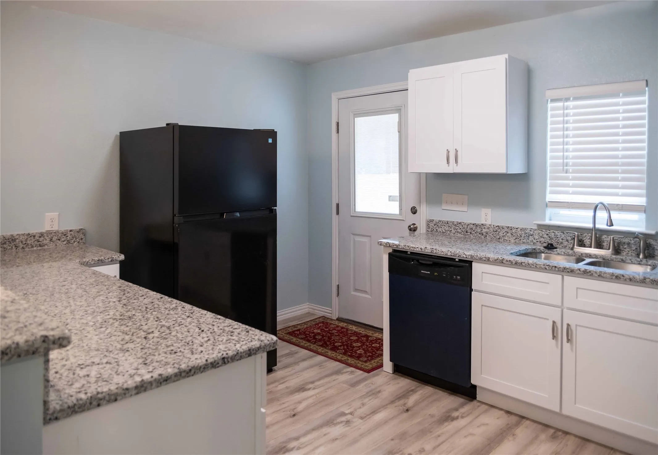 Single Family Residence For Sale in Fannin County , 506 W 7th Street, Bonham, Texas 75418, 3 Bedroom, 2 Bathroom, Garage spaces, 1,274 Sqft, built in 1930, mls#21405010, Real Estate Agent in Bonham, Homes For Sale in Fannin county, Homes For Sale in Bonham, Realtor in Bonham Texas, Real Estate Brokerage Independent Realty Texas, Luminita Cordes Realtor