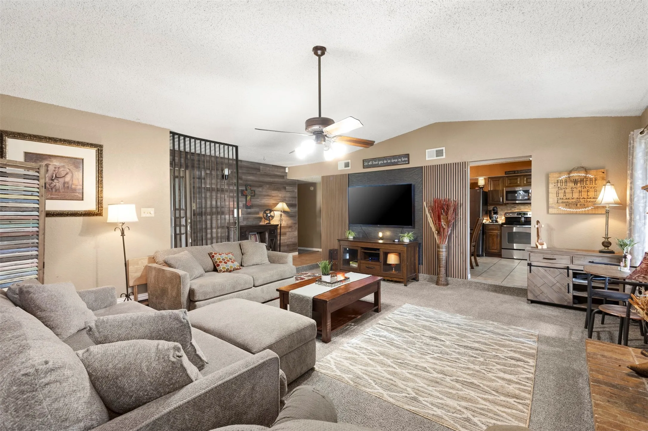 Single Family Residence For Sale in Dallas County , 1700 Culberson Drive, Mesquite, Texas 75150, 3 Bedroom, 2 Bathroom, 2 Garage spaces, 1,503 Sqft, built in 1982, mls#21402168, Real Estate Agent in Mesquite, Homes For Sale in Dallas county, Homes For Sale in Mesquite, Realtor in Mesquite Texas, Real Estate Brokerage Independent Realty Texas, Luminita Cordes Realtor