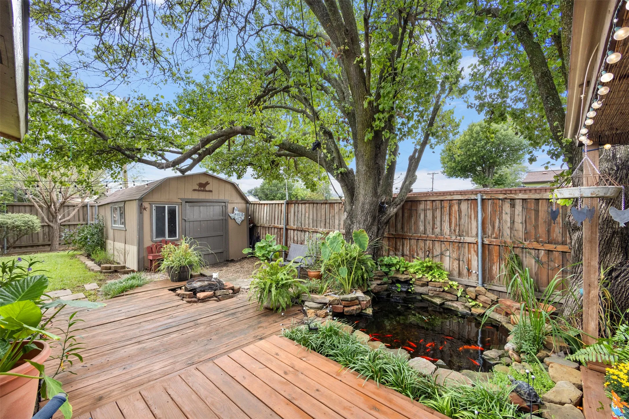 Single Family Residence For Sale in Dallas County , 1700 Culberson Drive, Mesquite, Texas 75150, 3 Bedroom, 2 Bathroom, 2 Garage spaces, 1,503 Sqft, built in 1982, mls#21402168, Real Estate Agent in Mesquite, Homes For Sale in Dallas county, Homes For Sale in Mesquite, Realtor in Mesquite Texas, Real Estate Brokerage Independent Realty Texas, Luminita Cordes Realtor