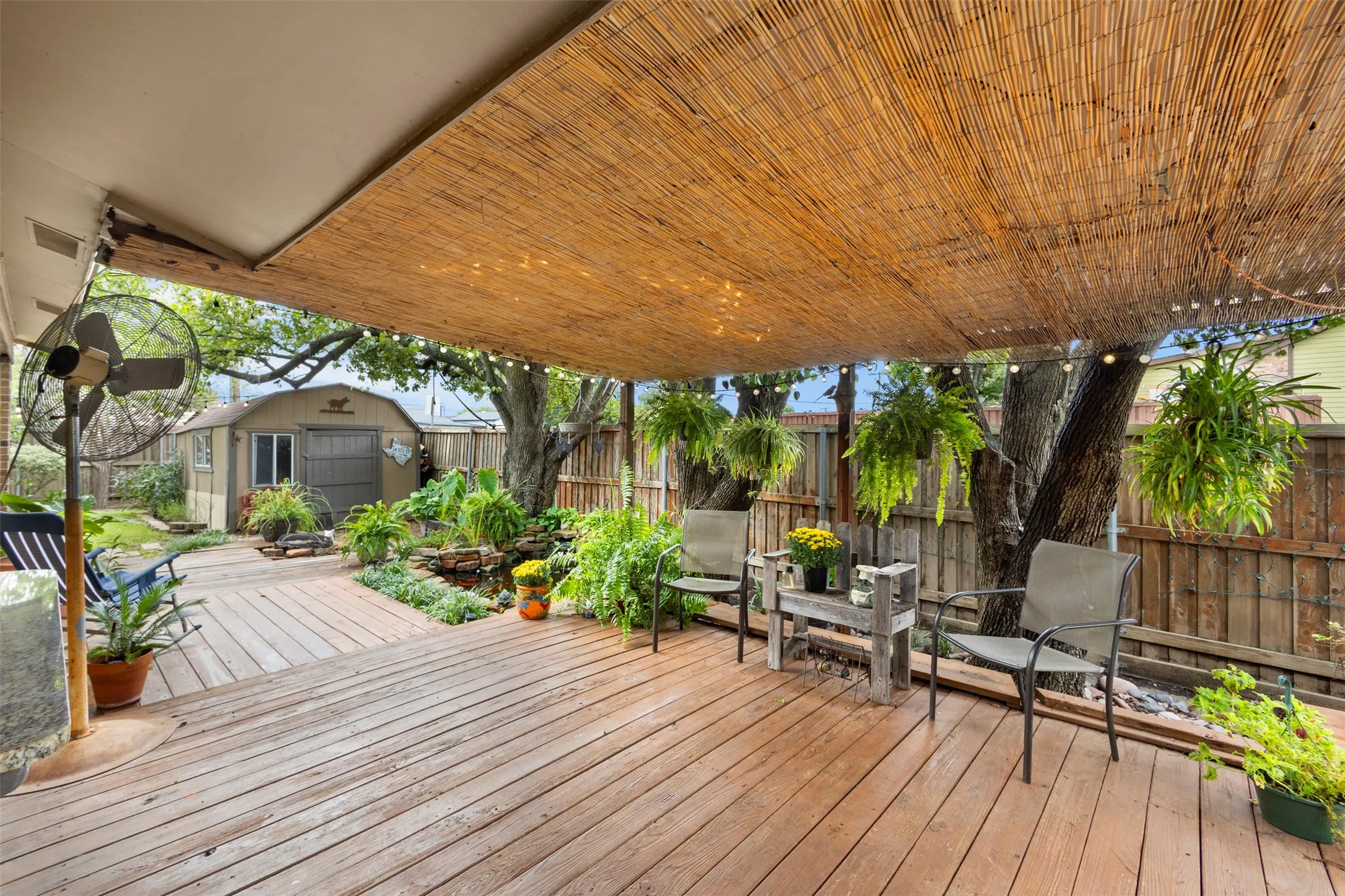 Single Family Residence For Sale in Dallas County , 1700 Culberson Drive, Mesquite, Texas 75150, 3 Bedroom, 2 Bathroom, 2 Garage spaces, 1,503 Sqft, built in 1982, mls#21402168, Real Estate Agent in Mesquite, Homes For Sale in Dallas county, Homes For Sale in Mesquite, Realtor in Mesquite Texas, Real Estate Brokerage Independent Realty Texas, Luminita Cordes Realtor