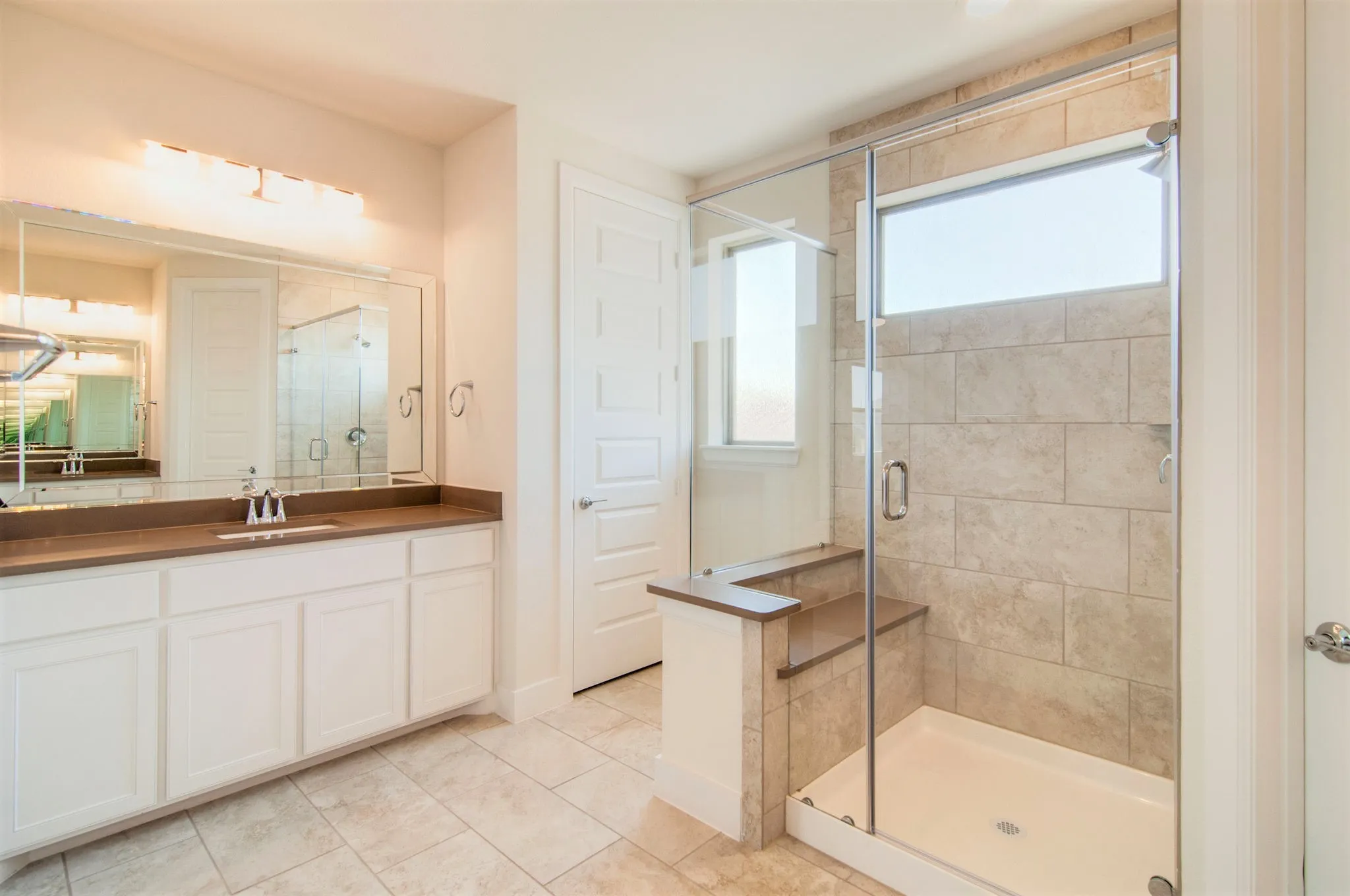 Single Family Residence For Rent in Dallas County , 8221 Folcroft Lane, Dallas, Texas 75231, 3 Bedroom, 4 Bathroom, 2 Garage spaces, 2,389 Sqft, built in 2019, mls#21405200, Real Estate Agent in Dallas, Homes For Rent in Dallas county, Homes For Rent in Dallas, Realtor in Dallas Texas, Real Estate Brokerage Independent Realty Texas, Luminita Cordes Realtor