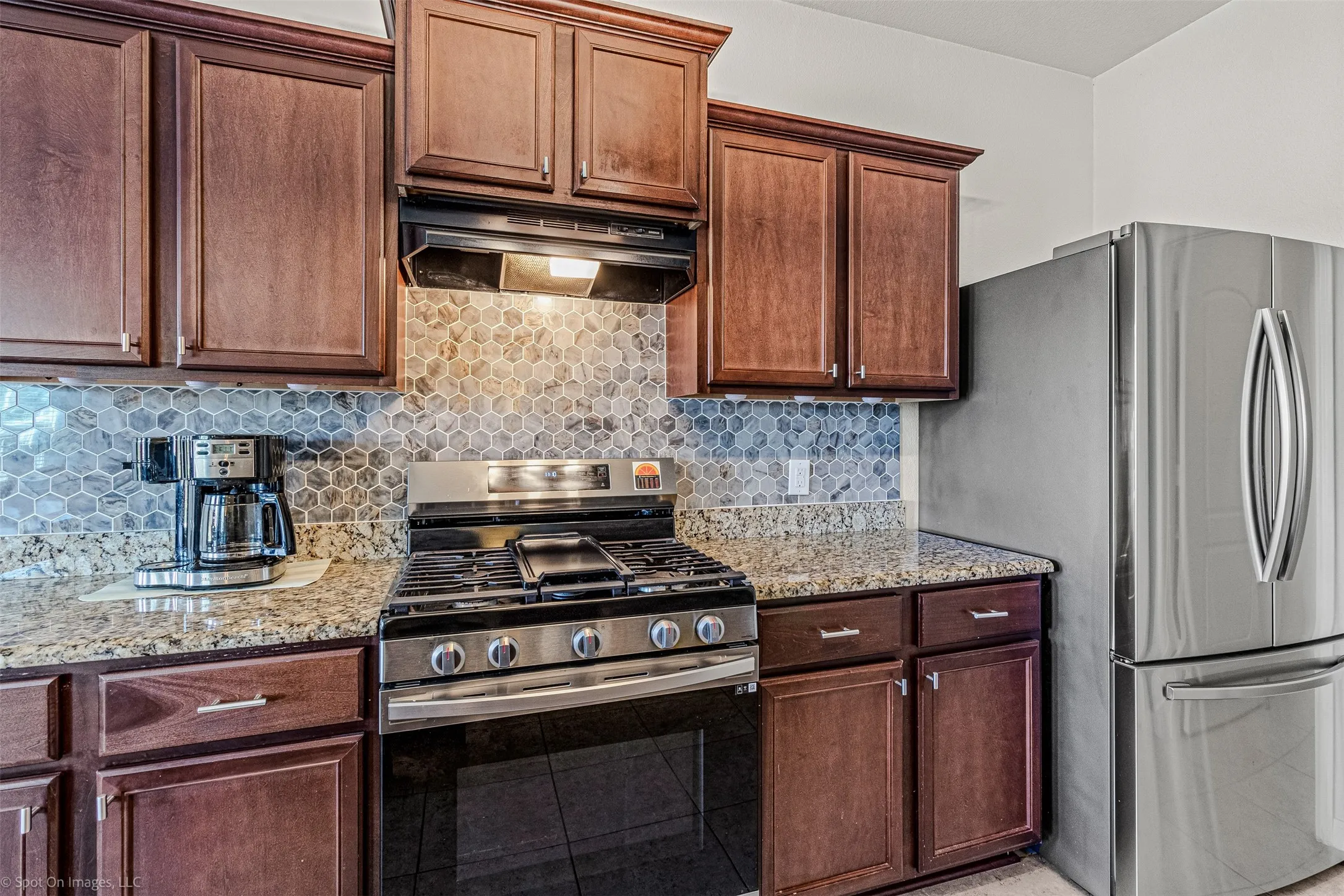 Single Family Residence For Sale in Kaufman County , 9460 Plum Court, Forney, Texas 75126, 4 Bedroom, 3 Bathroom, 2 Garage spaces, 2,235 Sqft, built in 2017, mls#21405131, Real Estate Agent in Forney, Homes For Sale in Kaufman county, Homes For Sale in Forney, Realtor in Forney Texas, Real Estate Brokerage Independent Realty Texas, Luminita Cordes Realtor