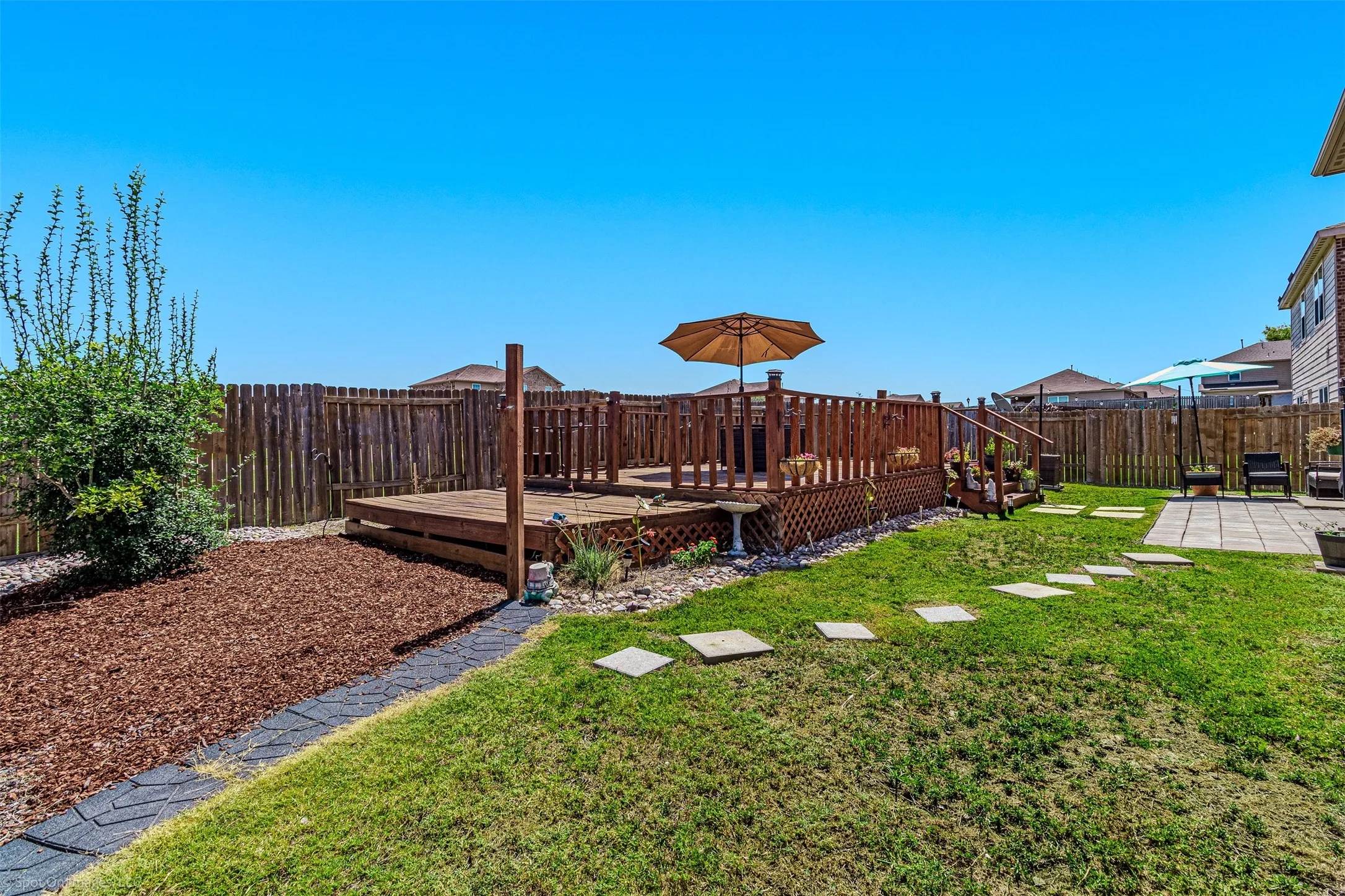 Single Family Residence For Sale in Kaufman County , 9460 Plum Court, Forney, Texas 75126, 4 Bedroom, 3 Bathroom, 2 Garage spaces, 2,235 Sqft, built in 2017, mls#21405131, Real Estate Agent in Forney, Homes For Sale in Kaufman county, Homes For Sale in Forney, Realtor in Forney Texas, Real Estate Brokerage Independent Realty Texas, Luminita Cordes Realtor
