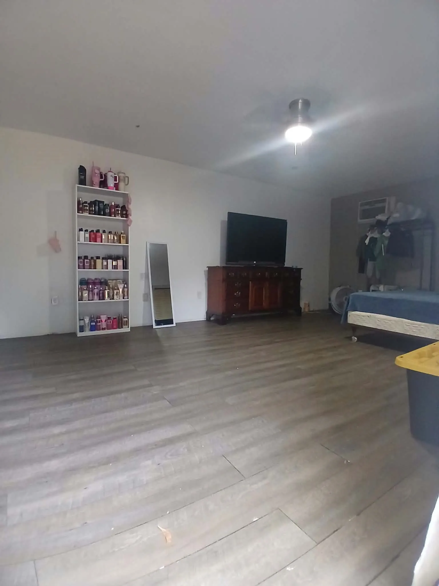 Single Family Residence For Sale in Dallas County , 1111 Hickory Street, Irving, Texas 75060, 3 Bedroom, 3 Bathroom, 2 Garage spaces, 1,494 Sqft, built in 1964, mls#21403685, Real Estate Agent in Irving, Homes For Sale in Dallas county, Homes For Sale in Irving, Realtor in Irving Texas, Real Estate Brokerage Independent Realty Texas, Luminita Cordes Realtor