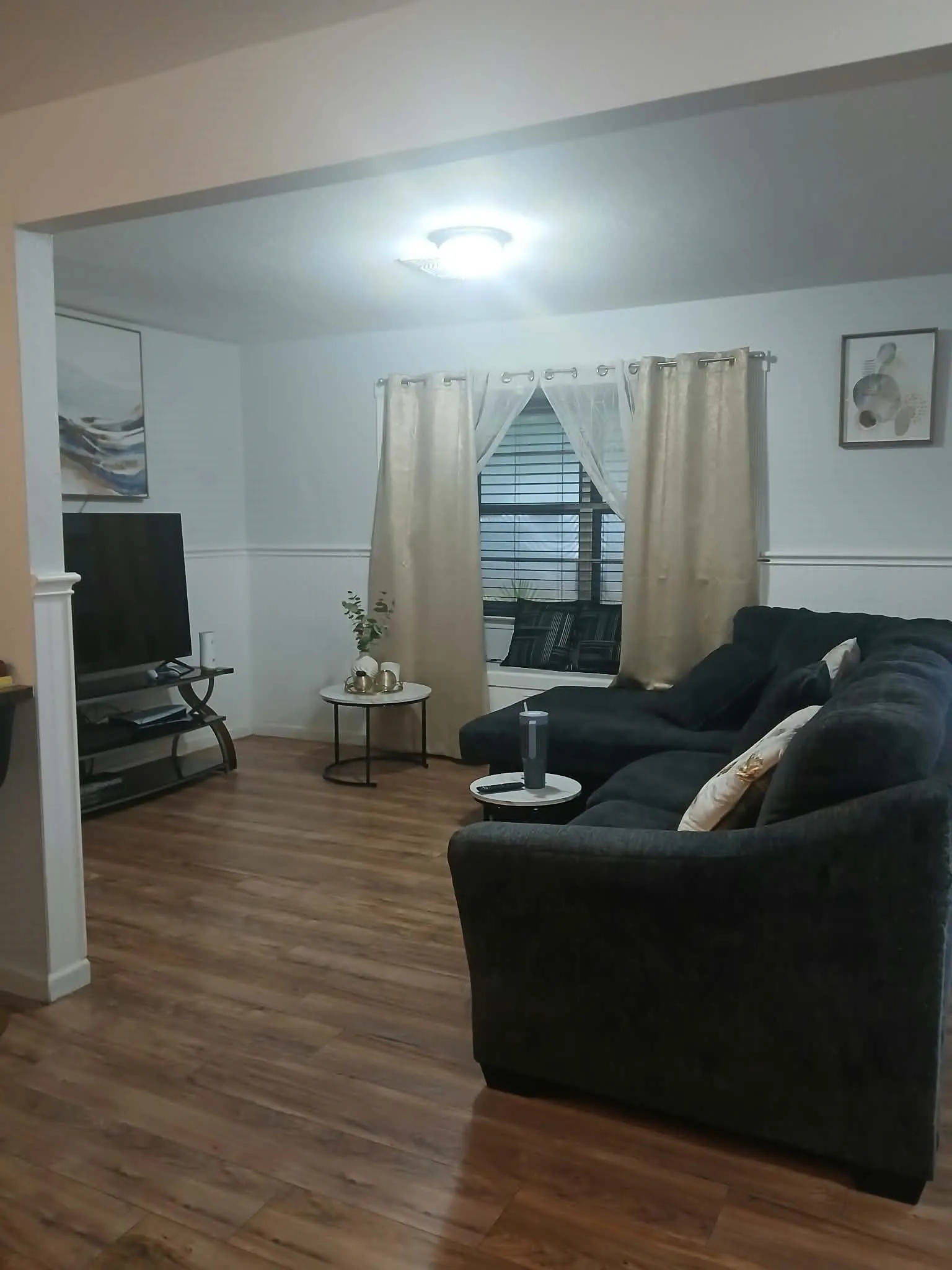 Single Family Residence For Sale in Dallas County , 1111 Hickory Street, Irving, Texas 75060, 3 Bedroom, 3 Bathroom, 2 Garage spaces, 1,494 Sqft, built in 1964, mls#21403685, Real Estate Agent in Irving, Homes For Sale in Dallas county, Homes For Sale in Irving, Realtor in Irving Texas, Real Estate Brokerage Independent Realty Texas, Luminita Cordes Realtor