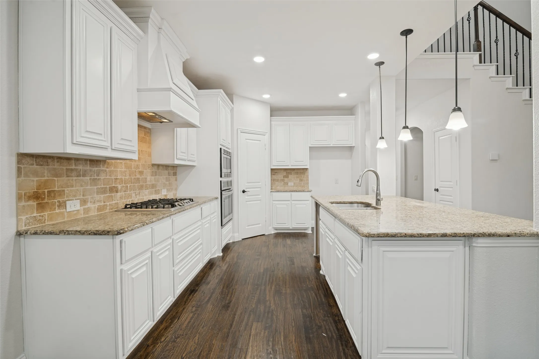 Single Family Residence For Sale in Kaufman County , 1814 Huntsman Way, Heath, Texas 75126, 4 Bedroom, 4 Bathroom, 3 Garage spaces, 3,927 Sqft, built in 2018, mls#21401660, Real Estate Agent in Heath, Homes For Sale in Kaufman county, Homes For Sale in Heath, Realtor in Heath Texas, Real Estate Brokerage Independent Realty Texas, Luminita Cordes Realtor