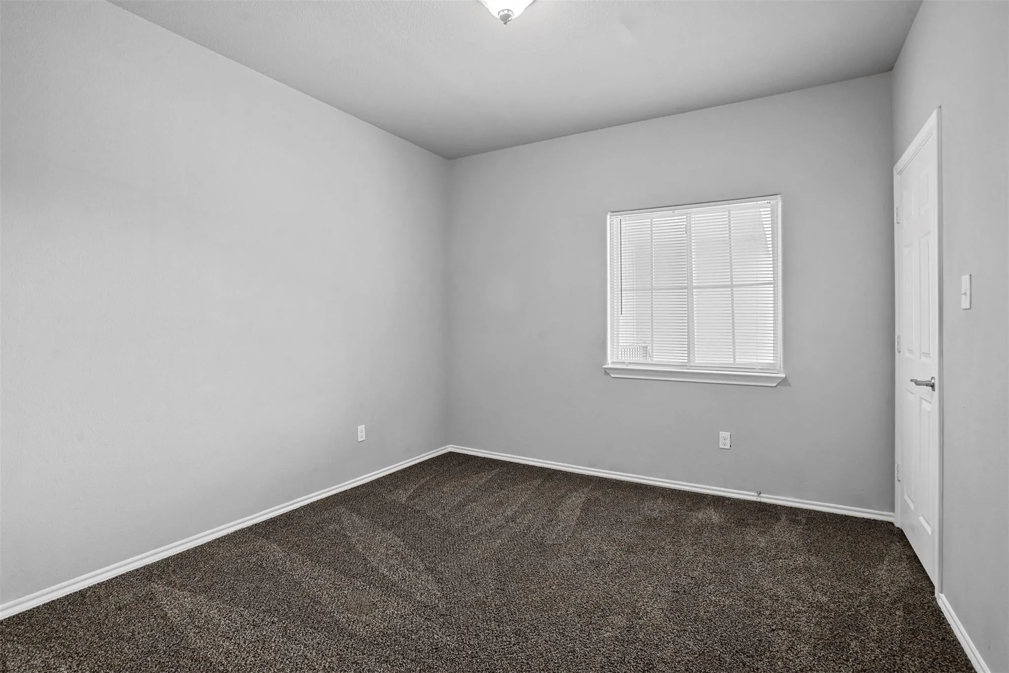 Apartment For Rent in Denton County , 612 Meadow View Court 101, Denton, Texas 76207, 3 Bedroom, 2 Bathroom, Garage spaces, 1,150 Sqft, built in 2017, mls#21405215, Real Estate Agent in Denton, Homes For Rent in Denton county, Homes For Rent in Denton, Realtor in Denton Texas, Real Estate Brokerage Independent Realty Texas, Luminita Cordes Realtor