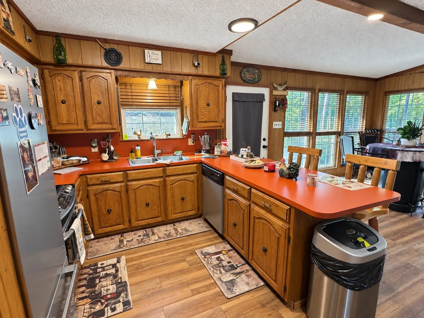 Single Family Residence For Sale in Wood County , 1048 Holly Trail, Holly Lake Ranch, Texas 75765, 2 Bedroom, 1 Bathroom, Garage spaces, 984 Sqft, built in 2005, mls#21405219, Real Estate Agent in Holly Lake Ranch, Homes For Sale in Wood county, Homes For Sale in Holly Lake Ranch, Realtor in Holly Lake Ranch Texas, Real Estate Brokerage Independent Realty Texas, Luminita Cordes Realtor
