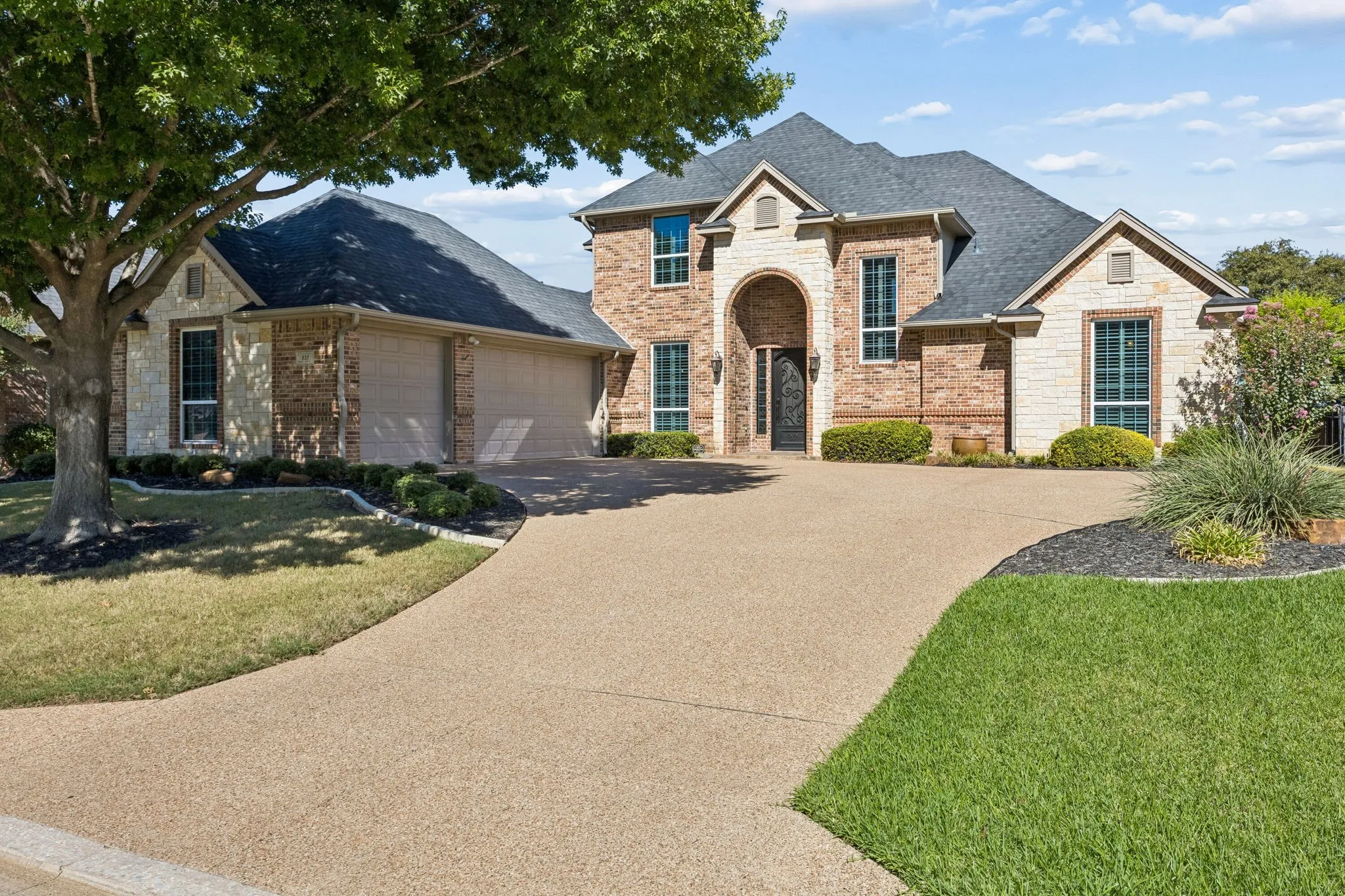 Single Family Residence For Sale