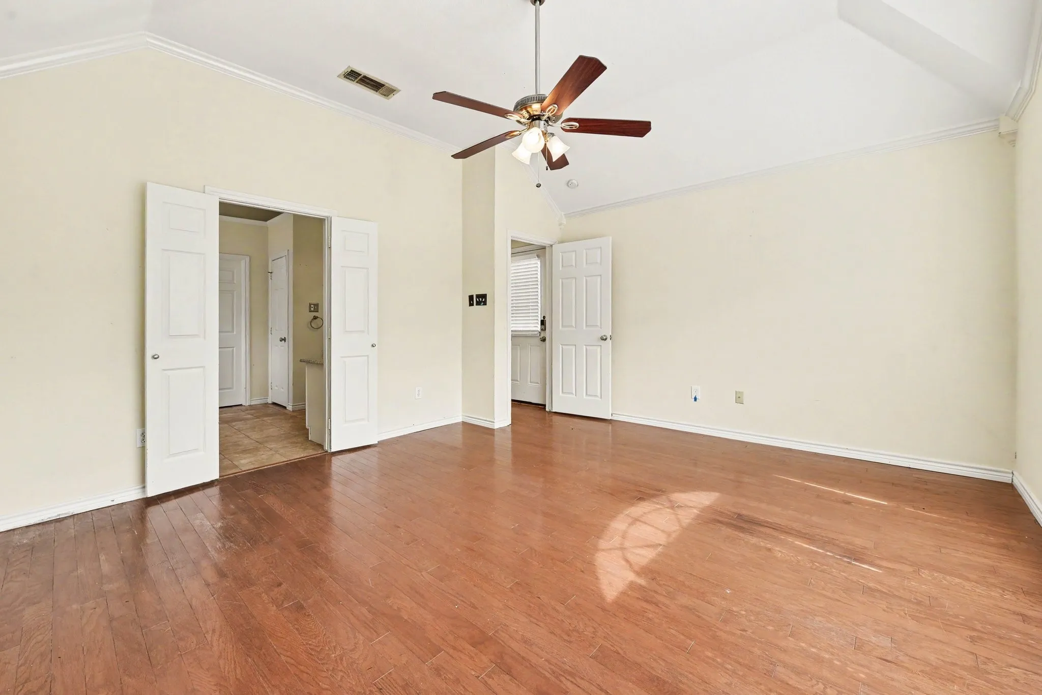 Single Family Residence For Sale in Collin County , 3100 Manga Drive, Plano, Texas 75025, 4 Bedroom, 2 Bathroom, 2 Garage spaces, 2,192 Sqft, built in 1992, mls#21404816, Real Estate Agent in Plano, Homes For Sale in Collin county, Homes For Sale in Plano, Realtor in Plano Texas, Real Estate Brokerage Independent Realty Texas, Luminita Cordes Realtor