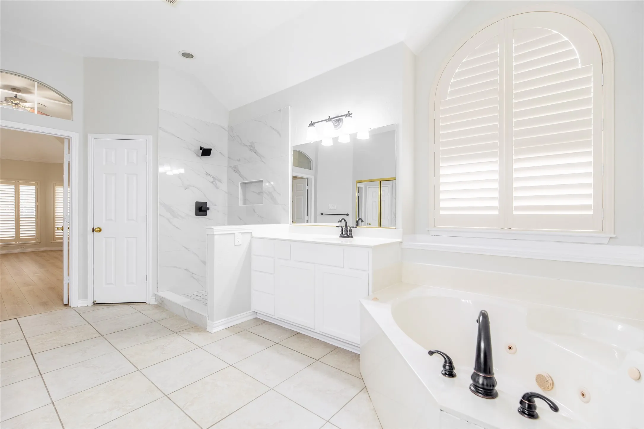 Single Family Residence For Sale in Collin County , 2305 Eldger Drive, Plano, Texas 75025, 4 Bedroom, 4 Bathroom, 2 Garage spaces, 3,431 Sqft, built in 1995, mls#21397106, Real Estate Agent in Plano, Homes For Sale in Collin county, Homes For Sale in Plano, Realtor in Plano Texas, Real Estate Brokerage Independent Realty Texas, Luminita Cordes Realtor