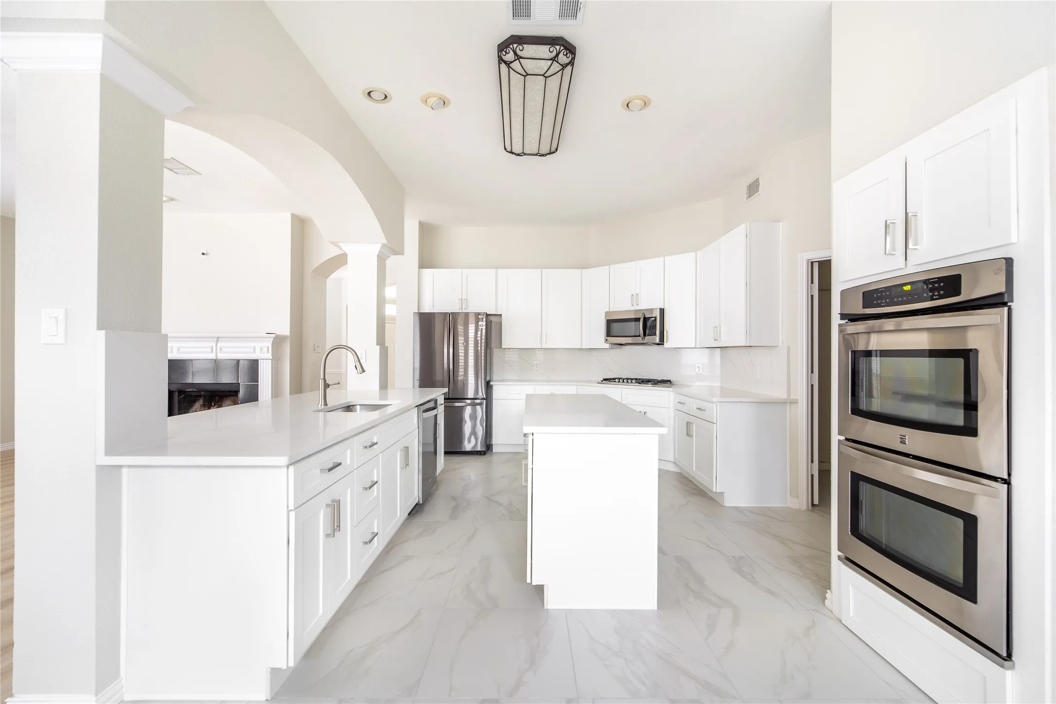 Single Family Residence For Sale in Collin County , 2305 Eldger Drive, Plano, Texas 75025, 4 Bedroom, 4 Bathroom, 2 Garage spaces, 3,431 Sqft, built in 1995, mls#21397106, Real Estate Agent in Plano, Homes For Sale in Collin county, Homes For Sale in Plano, Realtor in Plano Texas, Real Estate Brokerage Independent Realty Texas, Luminita Cordes Realtor