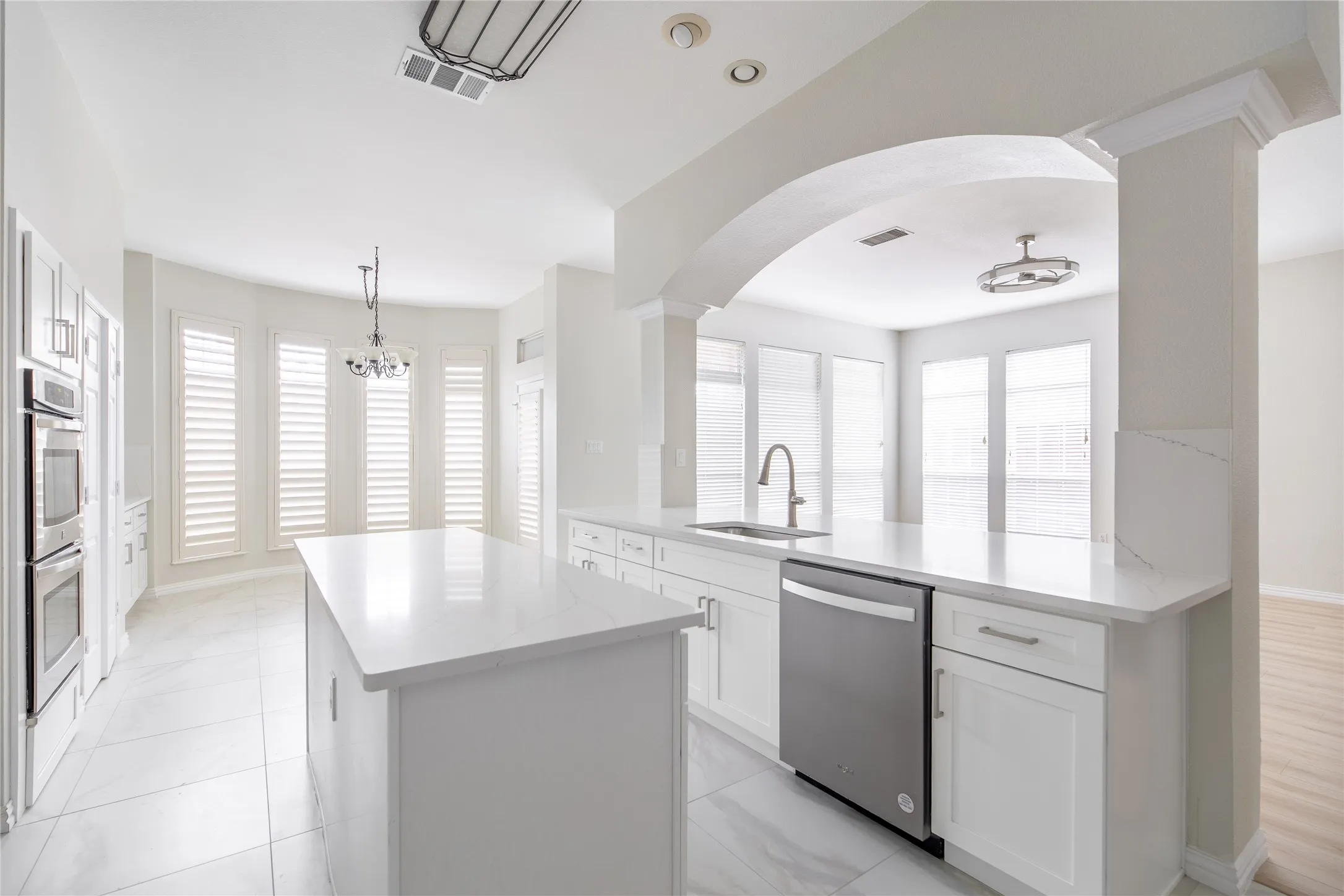 Single Family Residence For Sale in Collin County , 2305 Eldger Drive, Plano, Texas 75025, 4 Bedroom, 4 Bathroom, 2 Garage spaces, 3,431 Sqft, built in 1995, mls#21397106, Real Estate Agent in Plano, Homes For Sale in Collin county, Homes For Sale in Plano, Realtor in Plano Texas, Real Estate Brokerage Independent Realty Texas, Luminita Cordes Realtor