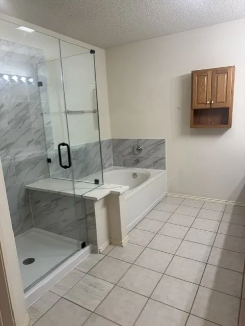 Single Family Residence For Rent in Tarrant County , 1403 Eveningcrest Court, Arlington, Texas 76002, 4 Bedroom, 2 Bathroom, 2 Garage spaces, 2,126 Sqft, built in 2000, mls#21404035, Real Estate Agent in Arlington, Homes For Rent in Tarrant county, Homes For Rent in Arlington, Realtor in Arlington Texas, Real Estate Brokerage Independent Realty Texas, Luminita Cordes Realtor