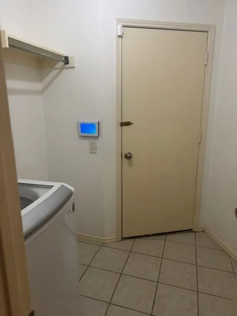 Single Family Residence For Rent in Tarrant County , 1403 Eveningcrest Court, Arlington, Texas 76002, 4 Bedroom, 2 Bathroom, 2 Garage spaces, 2,126 Sqft, built in 2000, mls#21404035, Real Estate Agent in Arlington, Homes For Rent in Tarrant county, Homes For Rent in Arlington, Realtor in Arlington Texas, Real Estate Brokerage Independent Realty Texas, Luminita Cordes Realtor