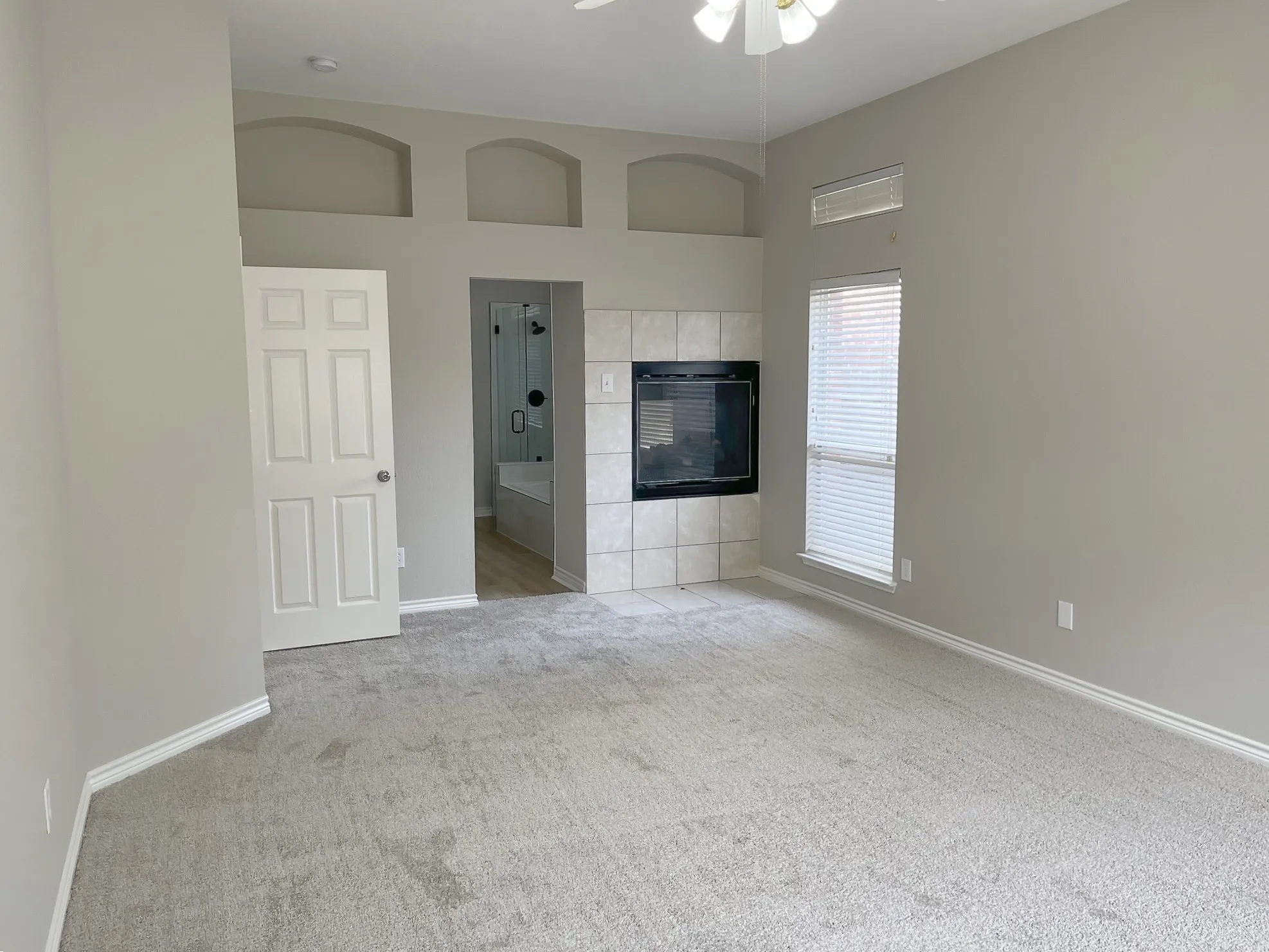 Single Family Residence For Sale in Denton County , 1617 Buena Vista Drive, Denton, Texas 76210, 4 Bedroom, 4 Bathroom, 3 Garage spaces, 3,692 Sqft, built in 2000, mls#21405221, Real Estate Agent in Denton, Homes For Sale in Denton county, Homes For Sale in Denton, Realtor in Denton Texas, Real Estate Brokerage Independent Realty Texas, Luminita Cordes Realtor