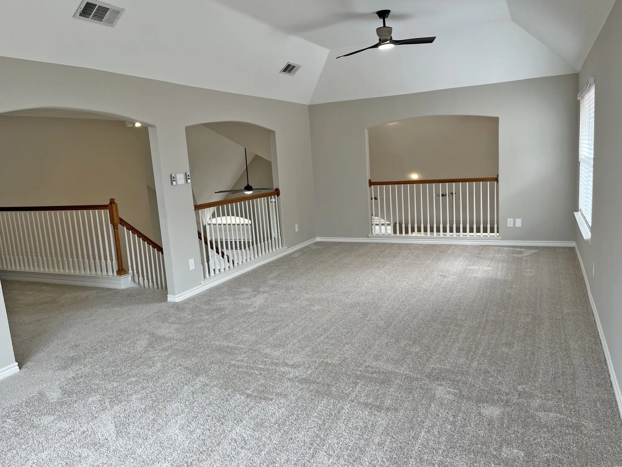 Single Family Residence For Sale in Denton County , 1617 Buena Vista Drive, Denton, Texas 76210, 4 Bedroom, 4 Bathroom, 3 Garage spaces, 3,692 Sqft, built in 2000, mls#21405221, Real Estate Agent in Denton, Homes For Sale in Denton county, Homes For Sale in Denton, Realtor in Denton Texas, Real Estate Brokerage Independent Realty Texas, Luminita Cordes Realtor