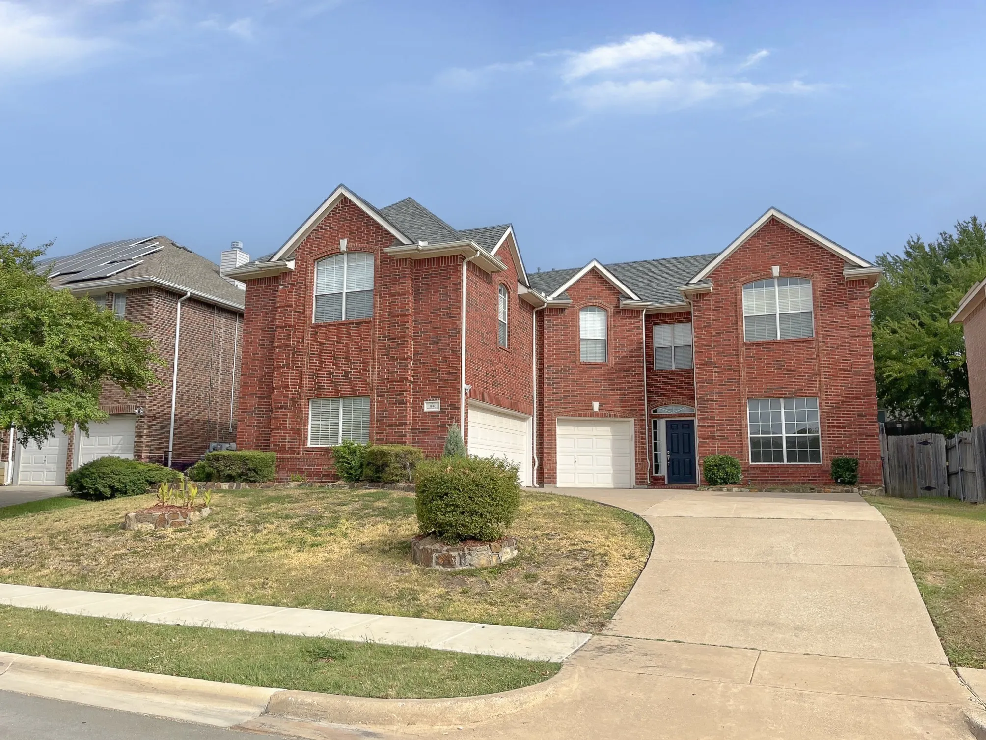 Single Family Residence For Sale in Denton County , 1617 Buena Vista Drive, Denton, Texas 76210, 4 Bedroom, 4 Bathroom, 3 Garage spaces, 3,692 Sqft, built in 2000, mls#21405221, Real Estate Agent in Denton, Homes For Sale in Denton county, Homes For Sale in Denton, Realtor in Denton Texas, Real Estate Brokerage Independent Realty Texas, Luminita Cordes Realtor