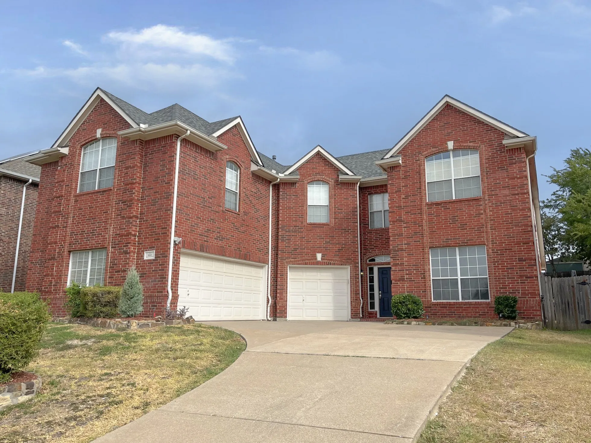 Single Family Residence For Sale in Denton County , 1617 Buena Vista Drive, Denton, Texas 76210, 4 Bedroom, 4 Bathroom, 3 Garage spaces, 3,692 Sqft, built in 2000, mls#21405221, Real Estate Agent in Denton, Homes For Sale in Denton county, Homes For Sale in Denton, Realtor in Denton Texas, Real Estate Brokerage Independent Realty Texas, Luminita Cordes Realtor