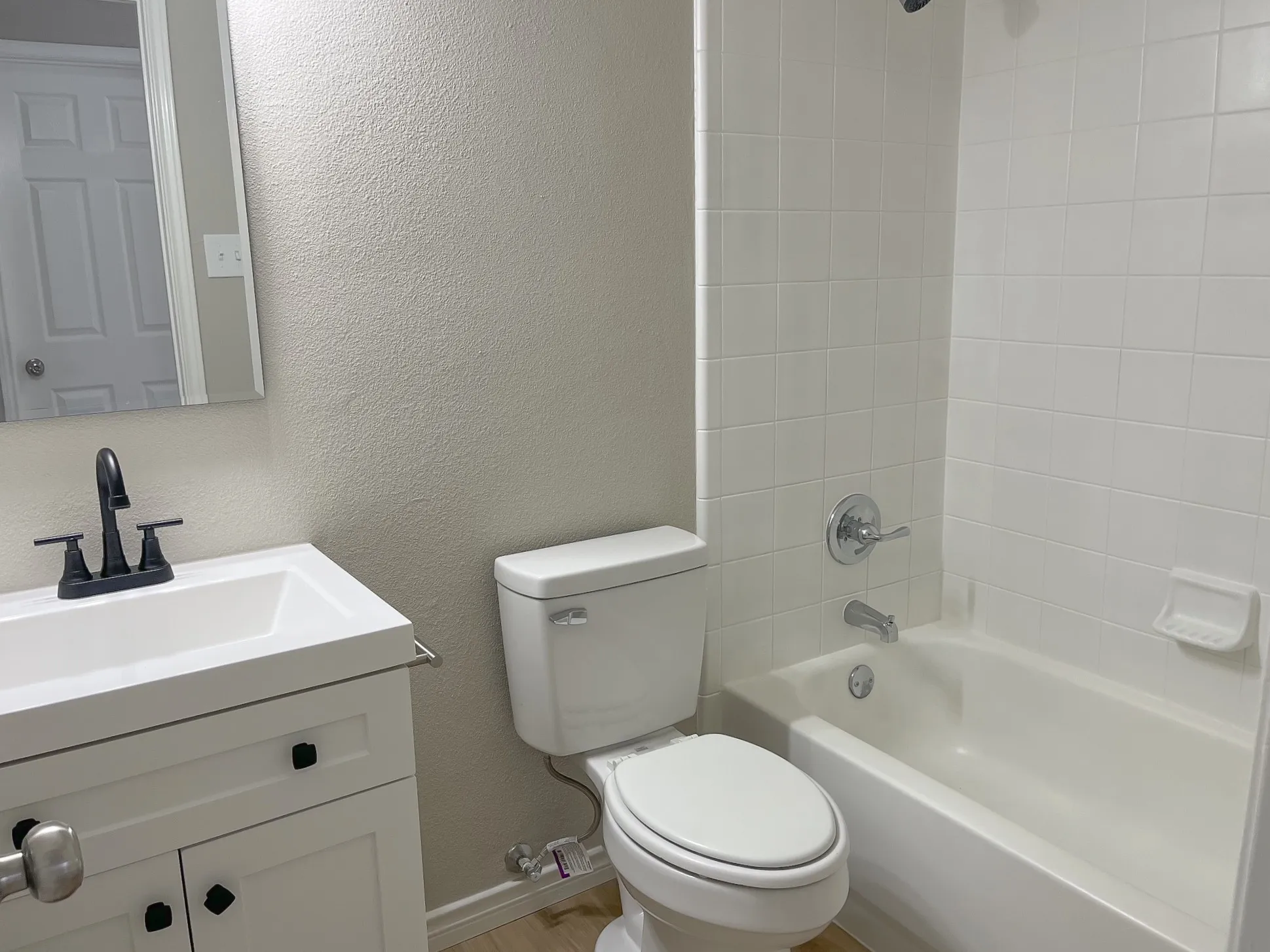 Single Family Residence For Sale in Denton County , 1617 Buena Vista Drive, Denton, Texas 76210, 4 Bedroom, 4 Bathroom, 3 Garage spaces, 3,692 Sqft, built in 2000, mls#21405221, Real Estate Agent in Denton, Homes For Sale in Denton county, Homes For Sale in Denton, Realtor in Denton Texas, Real Estate Brokerage Independent Realty Texas, Luminita Cordes Realtor