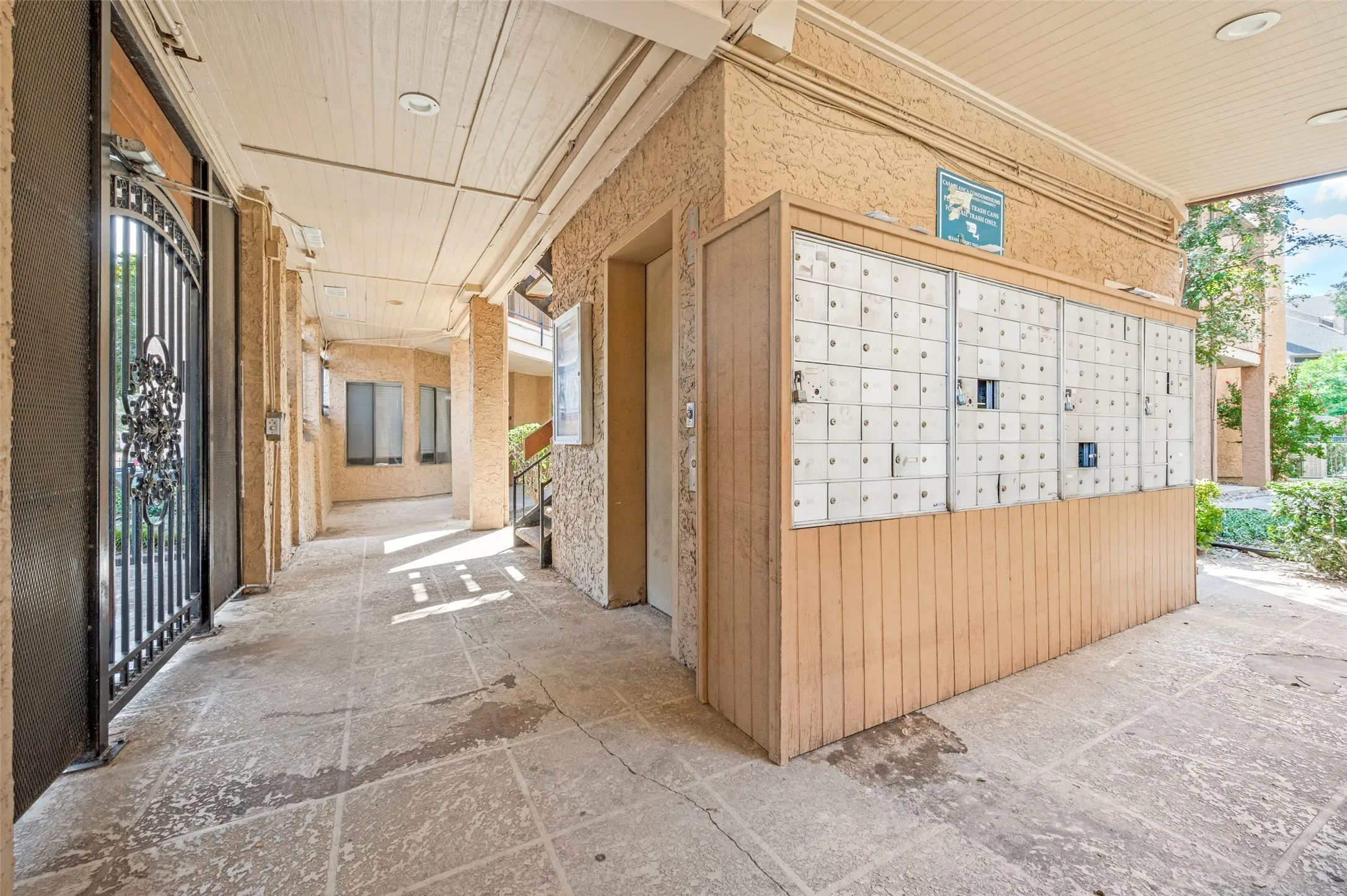Mail center below unit
