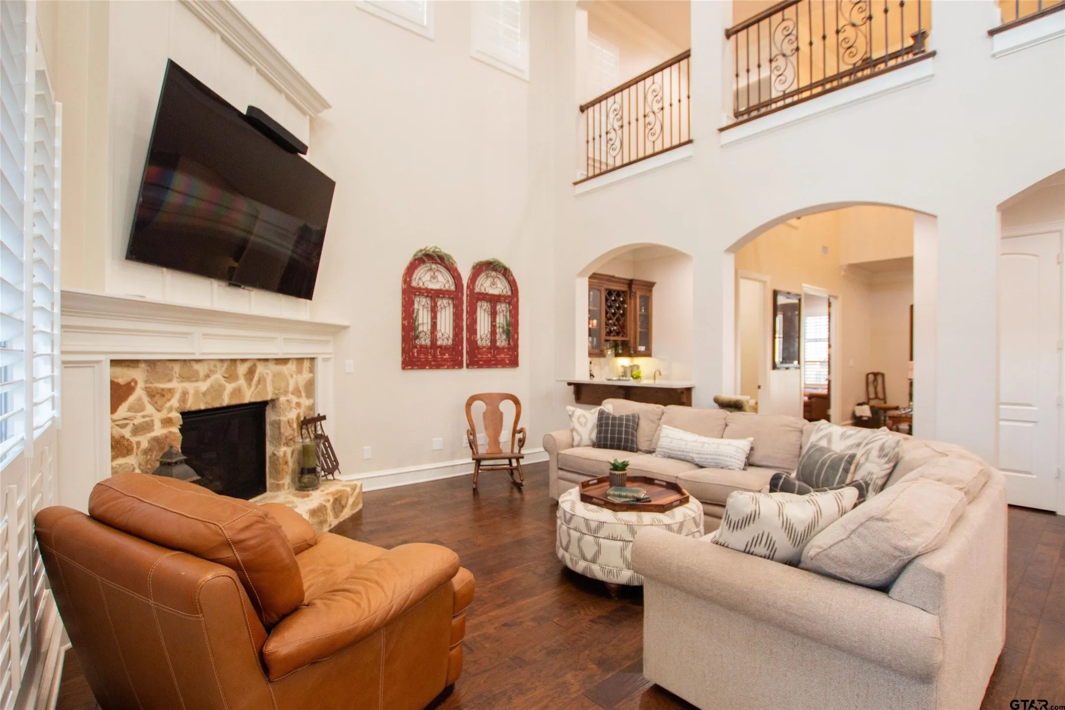 Single Family Residence For Sale in Smith County , 7130 Holly Square Ct., Tyler, Texas 75703, 3 Bedroom, 3 Bathroom, 2 Garage spaces, 2,589 Sqft, built in 2009, mls#21405230, Real Estate Agent in Tyler, Homes For Sale in Smith county, Homes For Sale in Tyler, Realtor in Tyler Texas, Real Estate Brokerage Independent Realty Texas, Luminita Cordes Realtor