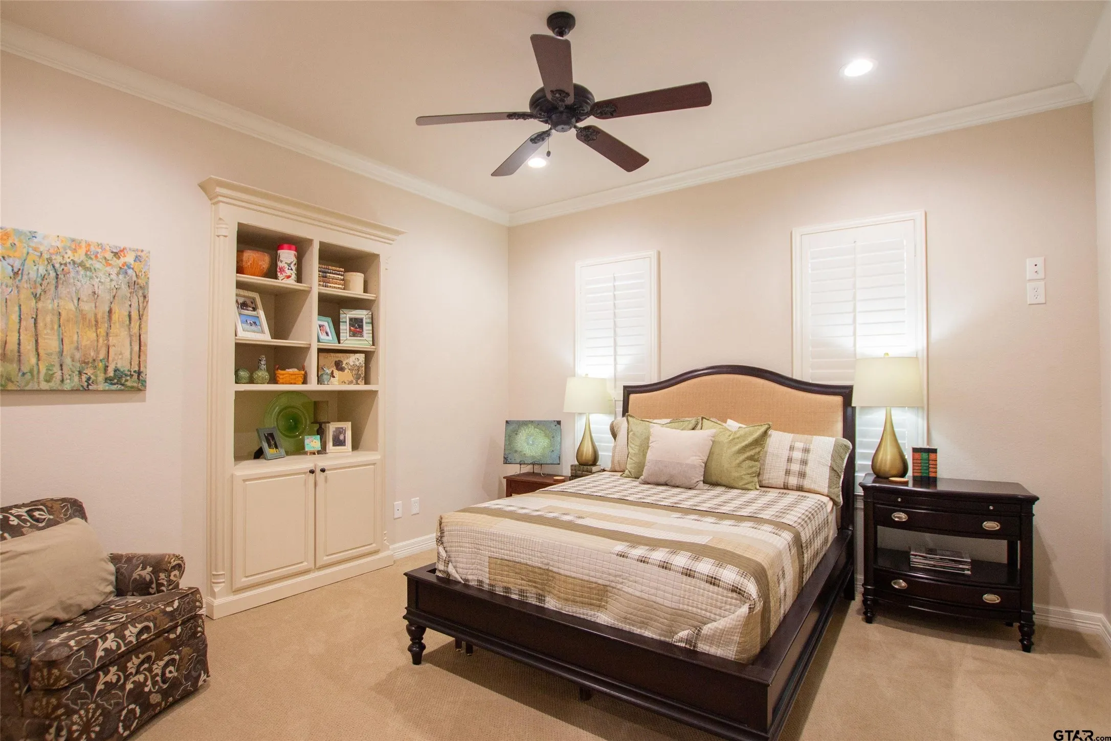 Single Family Residence For Sale in Smith County , 7130 Holly Square Ct., Tyler, Texas 75703, 3 Bedroom, 3 Bathroom, 2 Garage spaces, 2,589 Sqft, built in 2009, mls#21405230, Real Estate Agent in Tyler, Homes For Sale in Smith county, Homes For Sale in Tyler, Realtor in Tyler Texas, Real Estate Brokerage Independent Realty Texas, Luminita Cordes Realtor