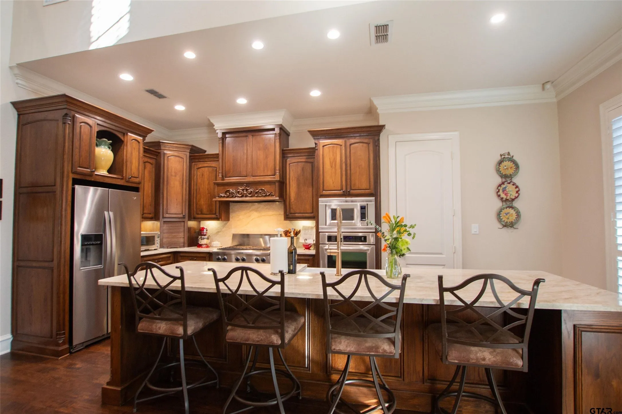 Single Family Residence For Sale in Smith County , 7130 Holly Square Ct., Tyler, Texas 75703, 3 Bedroom, 3 Bathroom, 2 Garage spaces, 2,589 Sqft, built in 2009, mls#21405230, Real Estate Agent in Tyler, Homes For Sale in Smith county, Homes For Sale in Tyler, Realtor in Tyler Texas, Real Estate Brokerage Independent Realty Texas, Luminita Cordes Realtor
