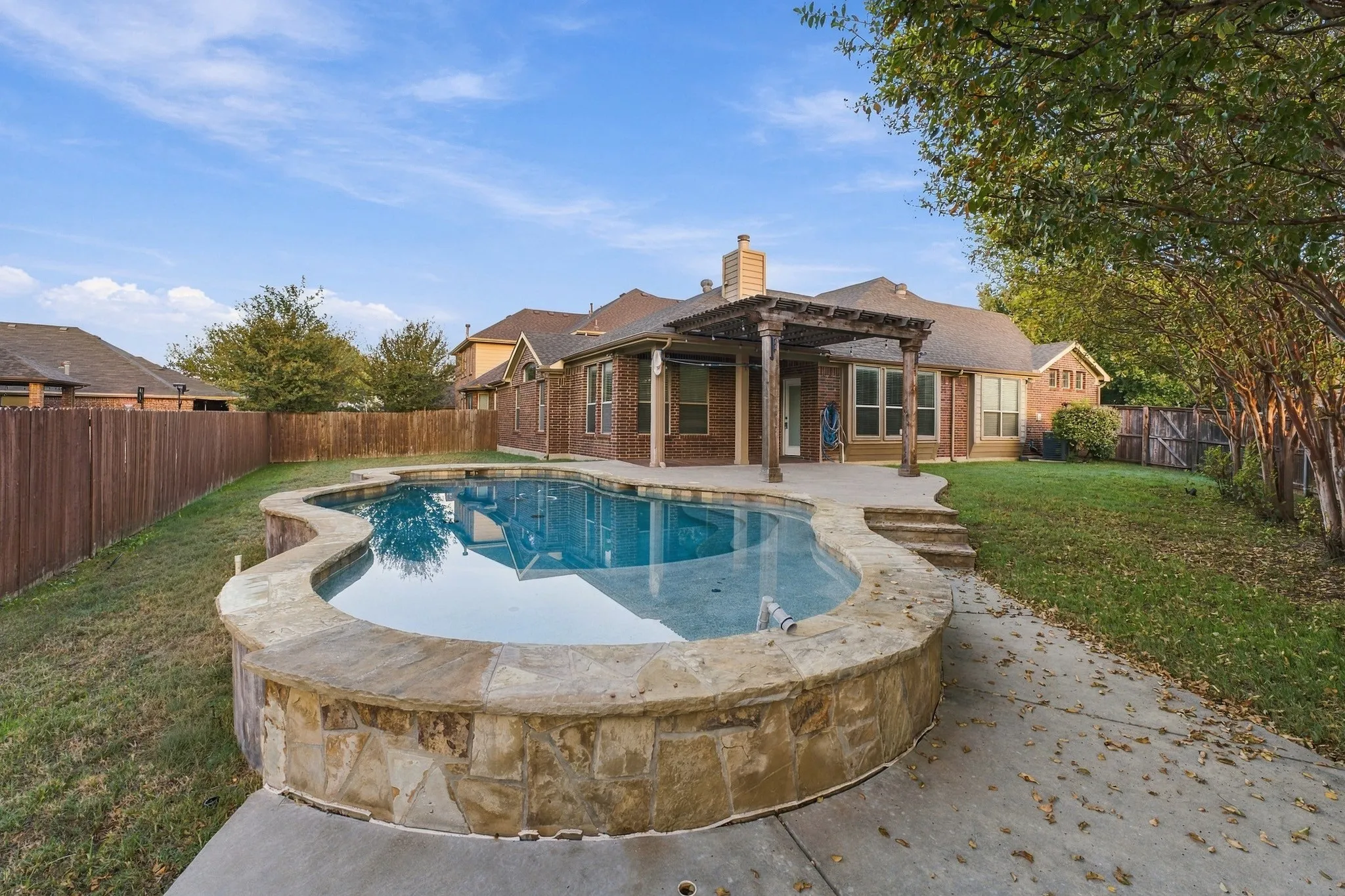 Single Family Residence For Sale in Tarrant County , 3520 Welsh Court, Fort Worth, Texas 76244, 3 Bedroom, 2 Bathroom, 2 Garage spaces, 1,977 Sqft, built in 2007, mls#21403902, Real Estate Agent in Fort Worth, Homes For Sale in Tarrant county, Homes For Sale in Fort Worth, Realtor in Fort Worth Texas, Real Estate Brokerage Independent Realty Texas, Luminita Cordes Realtor