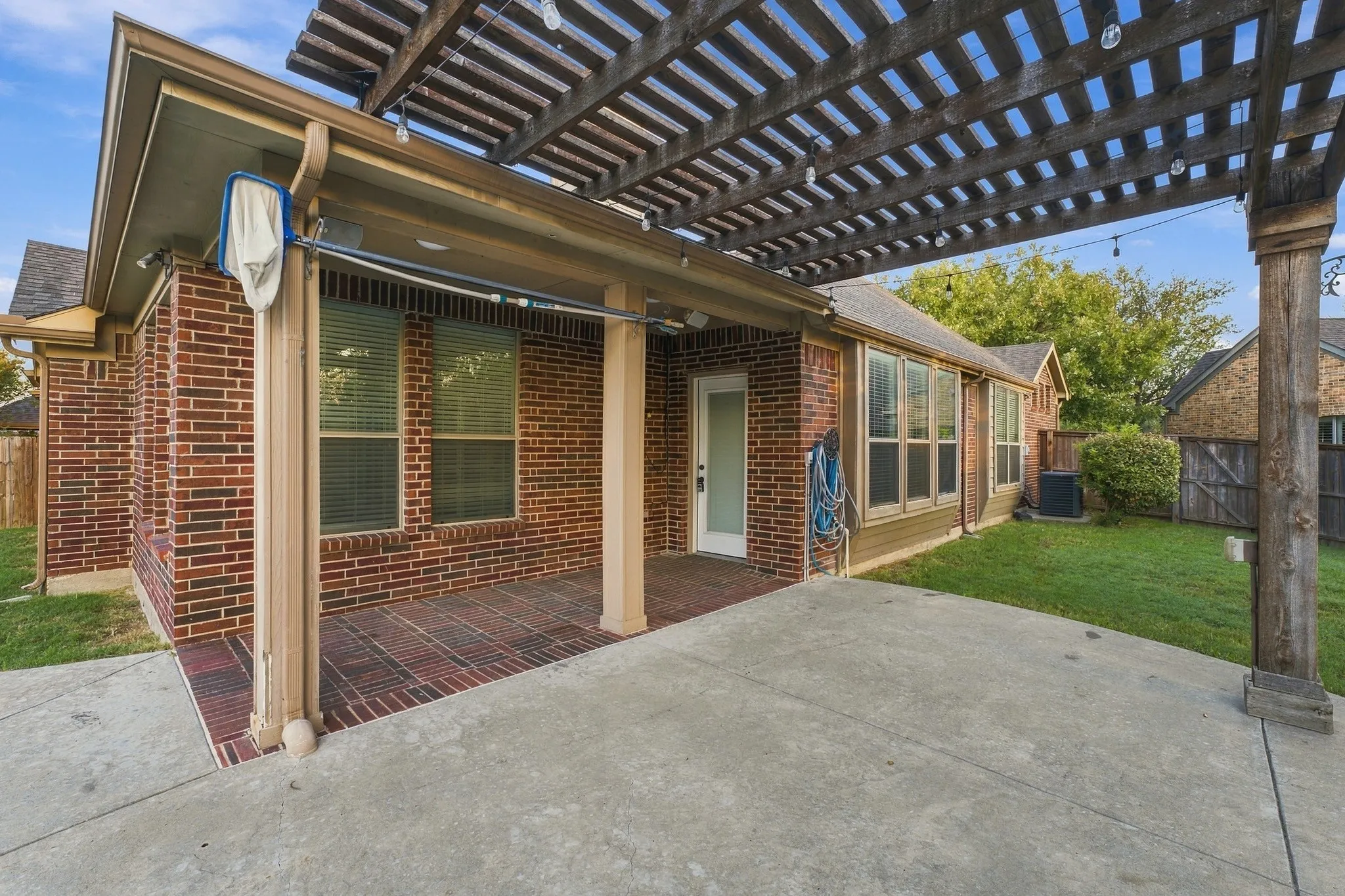 Single Family Residence For Sale in Tarrant County , 3520 Welsh Court, Fort Worth, Texas 76244, 3 Bedroom, 2 Bathroom, 2 Garage spaces, 1,977 Sqft, built in 2007, mls#21403902, Real Estate Agent in Fort Worth, Homes For Sale in Tarrant county, Homes For Sale in Fort Worth, Realtor in Fort Worth Texas, Real Estate Brokerage Independent Realty Texas, Luminita Cordes Realtor