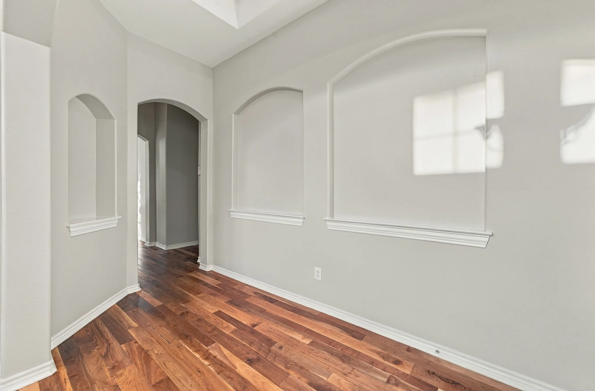 Single Family Residence For Sale in Tarrant County , 3520 Welsh Court, Fort Worth, Texas 76244, 3 Bedroom, 2 Bathroom, 2 Garage spaces, 1,977 Sqft, built in 2007, mls#21403902, Real Estate Agent in Fort Worth, Homes For Sale in Tarrant county, Homes For Sale in Fort Worth, Realtor in Fort Worth Texas, Real Estate Brokerage Independent Realty Texas, Luminita Cordes Realtor