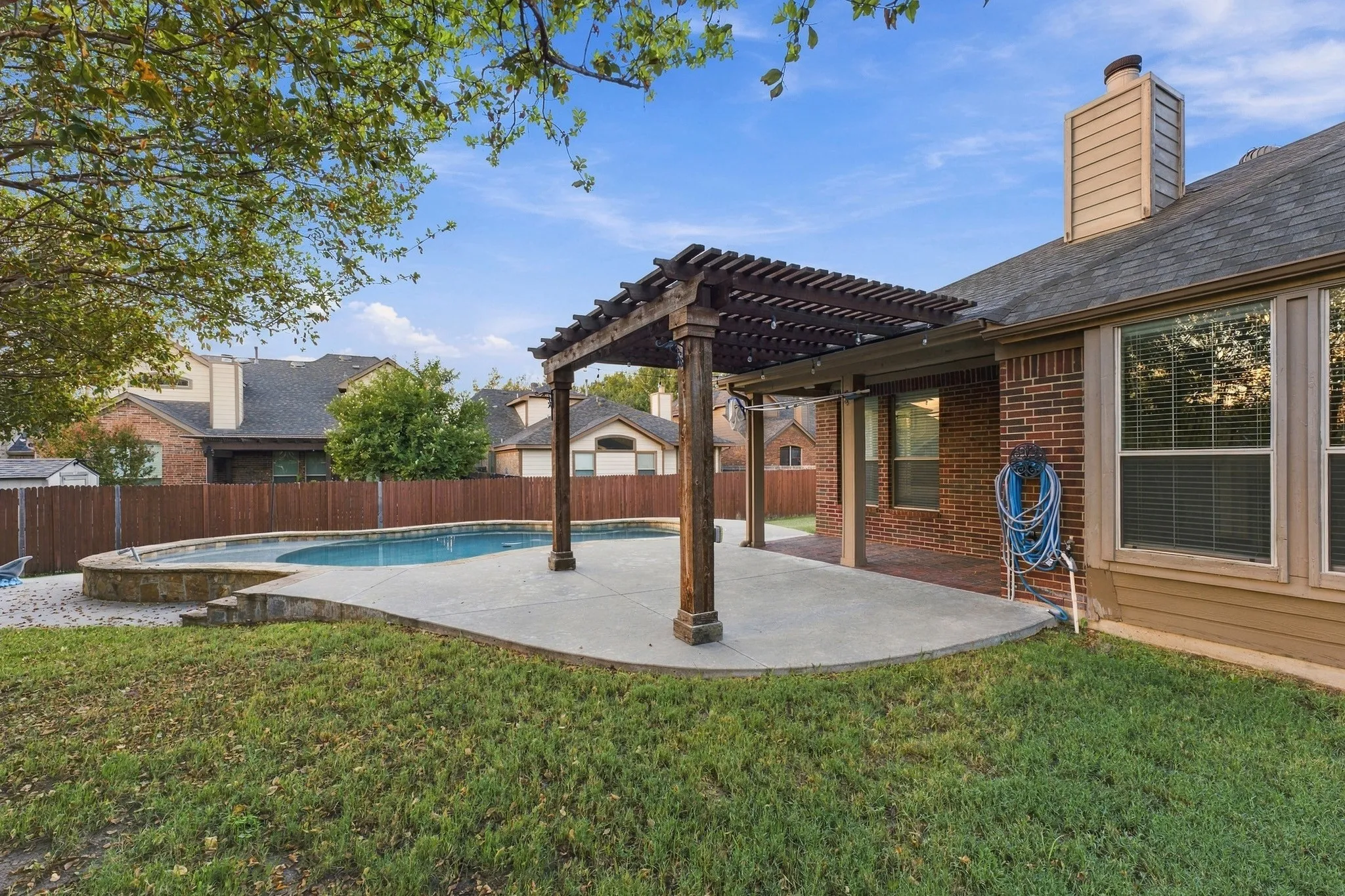 Single Family Residence For Sale in Tarrant County , 3520 Welsh Court, Fort Worth, Texas 76244, 3 Bedroom, 2 Bathroom, 2 Garage spaces, 1,977 Sqft, built in 2007, mls#21403902, Real Estate Agent in Fort Worth, Homes For Sale in Tarrant county, Homes For Sale in Fort Worth, Realtor in Fort Worth Texas, Real Estate Brokerage Independent Realty Texas, Luminita Cordes Realtor