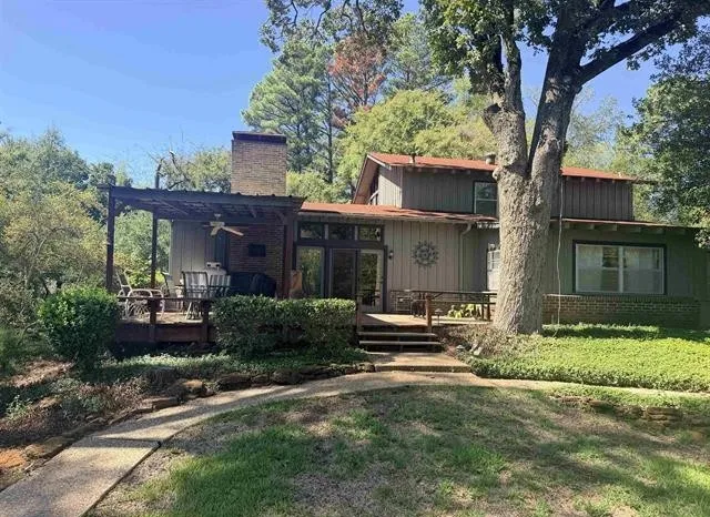 Single Family Residence For Sale in Smith County , 1205 Lake Cross Road, Hideaway, Texas 75771, 3 Bedroom, 3 Bathroom, 3 Garage spaces, 2,954 Sqft, built in 1971, mls#21404980, Real Estate Agent in Hideaway, Homes For Sale in Smith county, Homes For Sale in Hideaway, Realtor in Hideaway Texas, Real Estate Brokerage Independent Realty Texas, Luminita Cordes Realtor