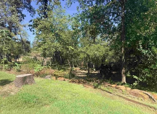 Single Family Residence For Sale in Smith County , 1205 Lake Cross Road, Hideaway, Texas 75771, 3 Bedroom, 3 Bathroom, 3 Garage spaces, 2,954 Sqft, built in 1971, mls#21404980, Real Estate Agent in Hideaway, Homes For Sale in Smith county, Homes For Sale in Hideaway, Realtor in Hideaway Texas, Real Estate Brokerage Independent Realty Texas, Luminita Cordes Realtor