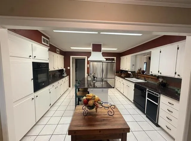 Single Family Residence For Sale in Smith County , 1205 Lake Cross Road, Hideaway, Texas 75771, 3 Bedroom, 3 Bathroom, 3 Garage spaces, 2,954 Sqft, built in 1971, mls#21404980, Real Estate Agent in Hideaway, Homes For Sale in Smith county, Homes For Sale in Hideaway, Realtor in Hideaway Texas, Real Estate Brokerage Independent Realty Texas, Luminita Cordes Realtor