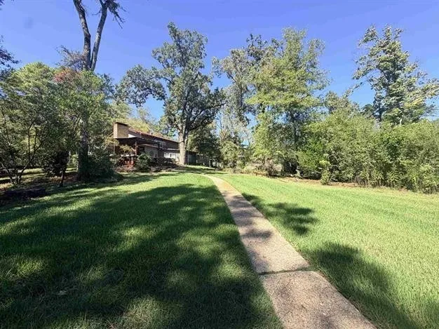 Single Family Residence For Sale in Smith County , 1205 Lake Cross Road, Hideaway, Texas 75771, 3 Bedroom, 3 Bathroom, 3 Garage spaces, 2,954 Sqft, built in 1971, mls#21404980, Real Estate Agent in Hideaway, Homes For Sale in Smith county, Homes For Sale in Hideaway, Realtor in Hideaway Texas, Real Estate Brokerage Independent Realty Texas, Luminita Cordes Realtor