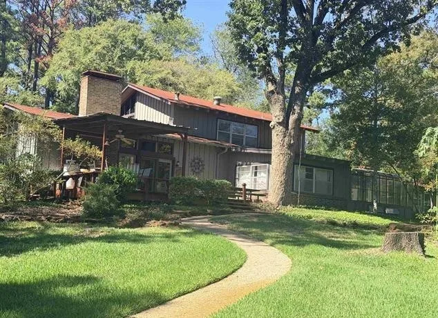 Single Family Residence For Sale in Smith County , 1205 Lake Cross Road, Hideaway, Texas 75771, 3 Bedroom, 3 Bathroom, 3 Garage spaces, 2,954 Sqft, built in 1971, mls#21404980, Real Estate Agent in Hideaway, Homes For Sale in Smith county, Homes For Sale in Hideaway, Realtor in Hideaway Texas, Real Estate Brokerage Independent Realty Texas, Luminita Cordes Realtor