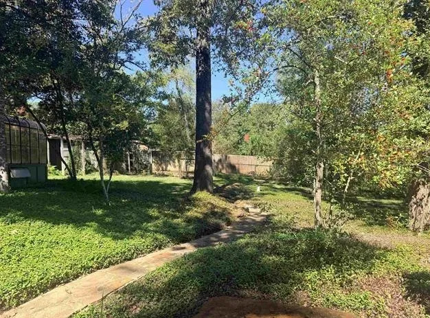 Single Family Residence For Sale in Smith County , 1205 Lake Cross Road, Hideaway, Texas 75771, 3 Bedroom, 3 Bathroom, 3 Garage spaces, 2,954 Sqft, built in 1971, mls#21404980, Real Estate Agent in Hideaway, Homes For Sale in Smith county, Homes For Sale in Hideaway, Realtor in Hideaway Texas, Real Estate Brokerage Independent Realty Texas, Luminita Cordes Realtor