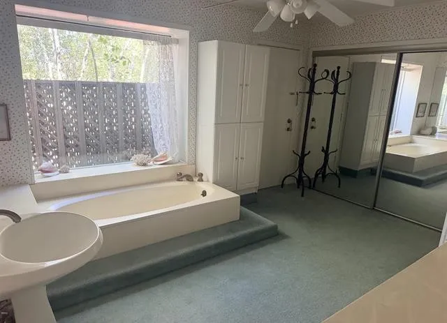 Single Family Residence For Sale in Smith County , 1205 Lake Cross Road, Hideaway, Texas 75771, 3 Bedroom, 3 Bathroom, 3 Garage spaces, 2,954 Sqft, built in 1971, mls#21404980, Real Estate Agent in Hideaway, Homes For Sale in Smith county, Homes For Sale in Hideaway, Realtor in Hideaway Texas, Real Estate Brokerage Independent Realty Texas, Luminita Cordes Realtor