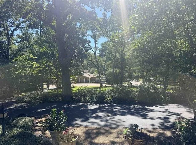 Single Family Residence For Sale in Smith County , 1205 Lake Cross Road, Hideaway, Texas 75771, 3 Bedroom, 3 Bathroom, 3 Garage spaces, 2,954 Sqft, built in 1971, mls#21404980, Real Estate Agent in Hideaway, Homes For Sale in Smith county, Homes For Sale in Hideaway, Realtor in Hideaway Texas, Real Estate Brokerage Independent Realty Texas, Luminita Cordes Realtor