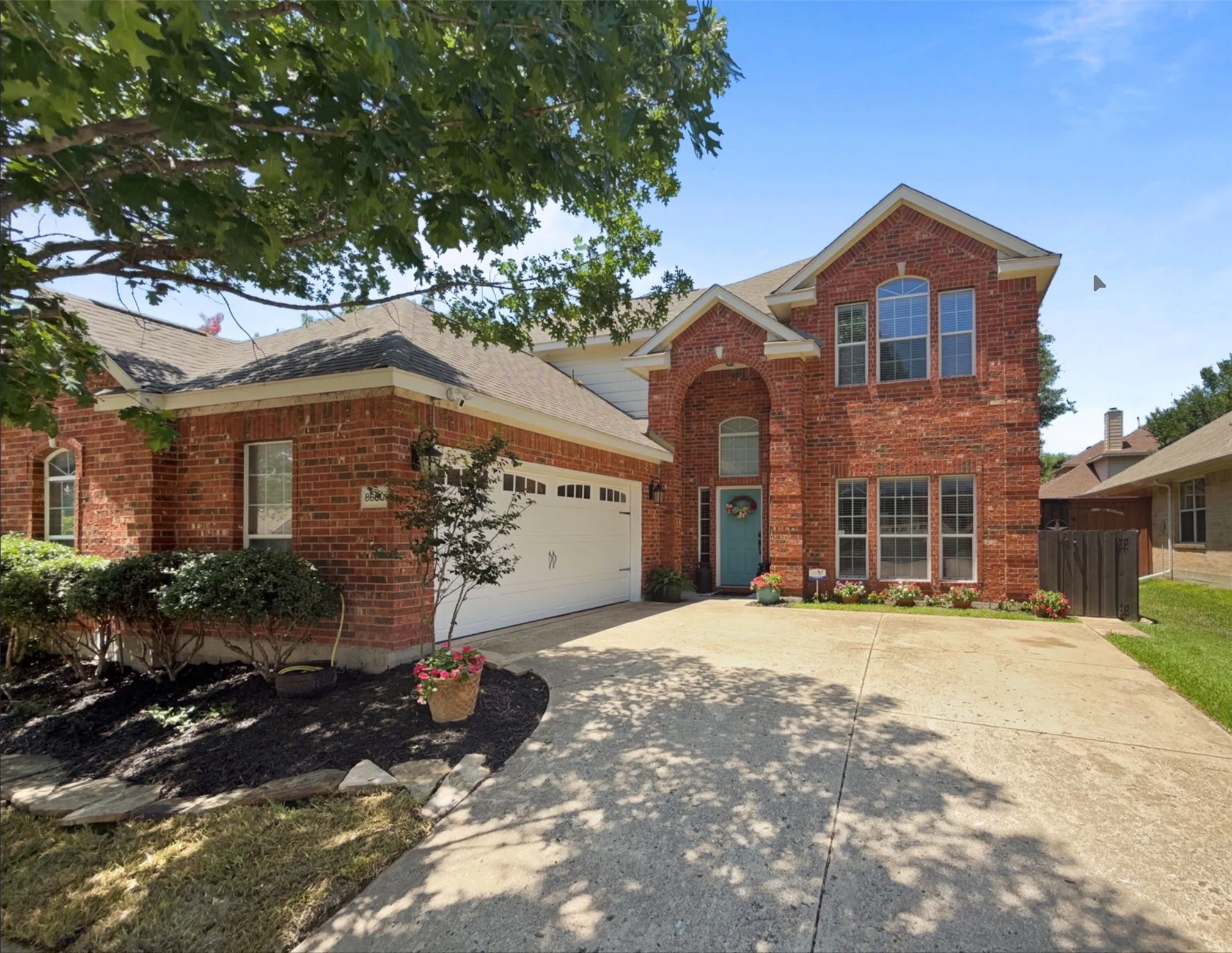 Single Family Residence For Sale in Collin County , 8600 La Quinta Lane, Mc Kinney, Texas 75070, 4 Bedroom, 3 Bathroom, 2 Garage spaces, 2,765 Sqft, built in 2004, mls#21403366, Real Estate Agent in Mc Kinney, Homes For Sale in Collin county, Homes For Sale in Mc Kinney, Realtor in Mc Kinney Texas, Real Estate Brokerage Independent Realty Texas, Luminita Cordes Realtor