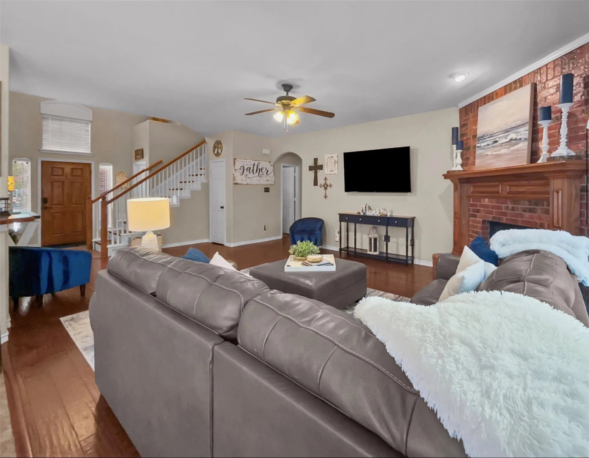 Single Family Residence For Sale in Collin County , 8600 La Quinta Lane, Mc Kinney, Texas 75070, 4 Bedroom, 3 Bathroom, 2 Garage spaces, 2,765 Sqft, built in 2004, mls#21403366, Real Estate Agent in Mc Kinney, Homes For Sale in Collin county, Homes For Sale in Mc Kinney, Realtor in Mc Kinney Texas, Real Estate Brokerage Independent Realty Texas, Luminita Cordes Realtor