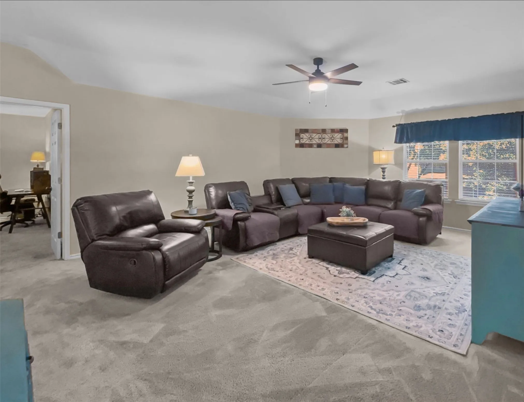 Single Family Residence For Sale in Collin County , 8600 La Quinta Lane, Mc Kinney, Texas 75070, 4 Bedroom, 3 Bathroom, 2 Garage spaces, 2,765 Sqft, built in 2004, mls#21403366, Real Estate Agent in Mc Kinney, Homes For Sale in Collin county, Homes For Sale in Mc Kinney, Realtor in Mc Kinney Texas, Real Estate Brokerage Independent Realty Texas, Luminita Cordes Realtor