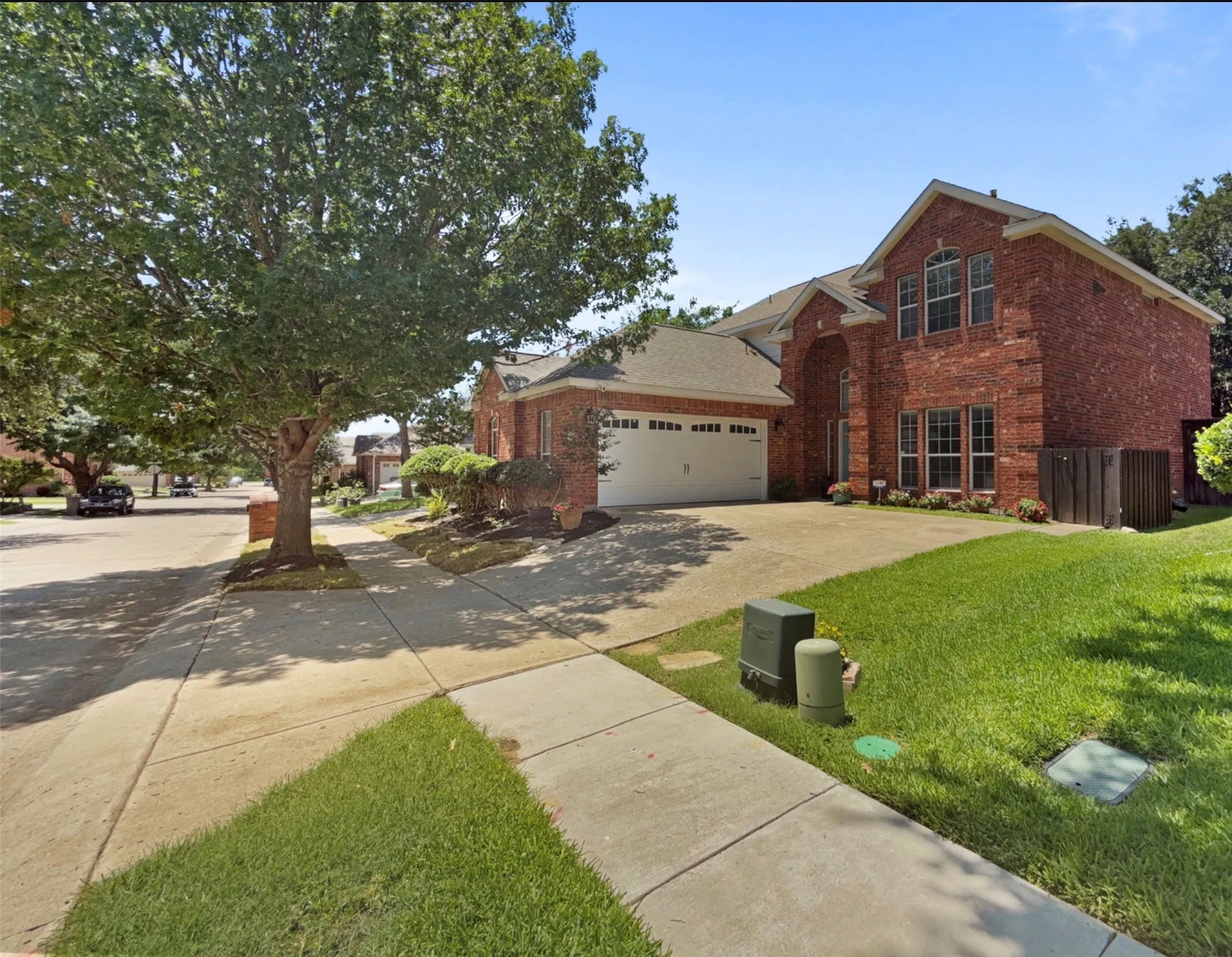 Single Family Residence For Sale in Collin County , 8600 La Quinta Lane, Mc Kinney, Texas 75070, 4 Bedroom, 3 Bathroom, 2 Garage spaces, 2,765 Sqft, built in 2004, mls#21403366, Real Estate Agent in Mc Kinney, Homes For Sale in Collin county, Homes For Sale in Mc Kinney, Realtor in Mc Kinney Texas, Real Estate Brokerage Independent Realty Texas, Luminita Cordes Realtor