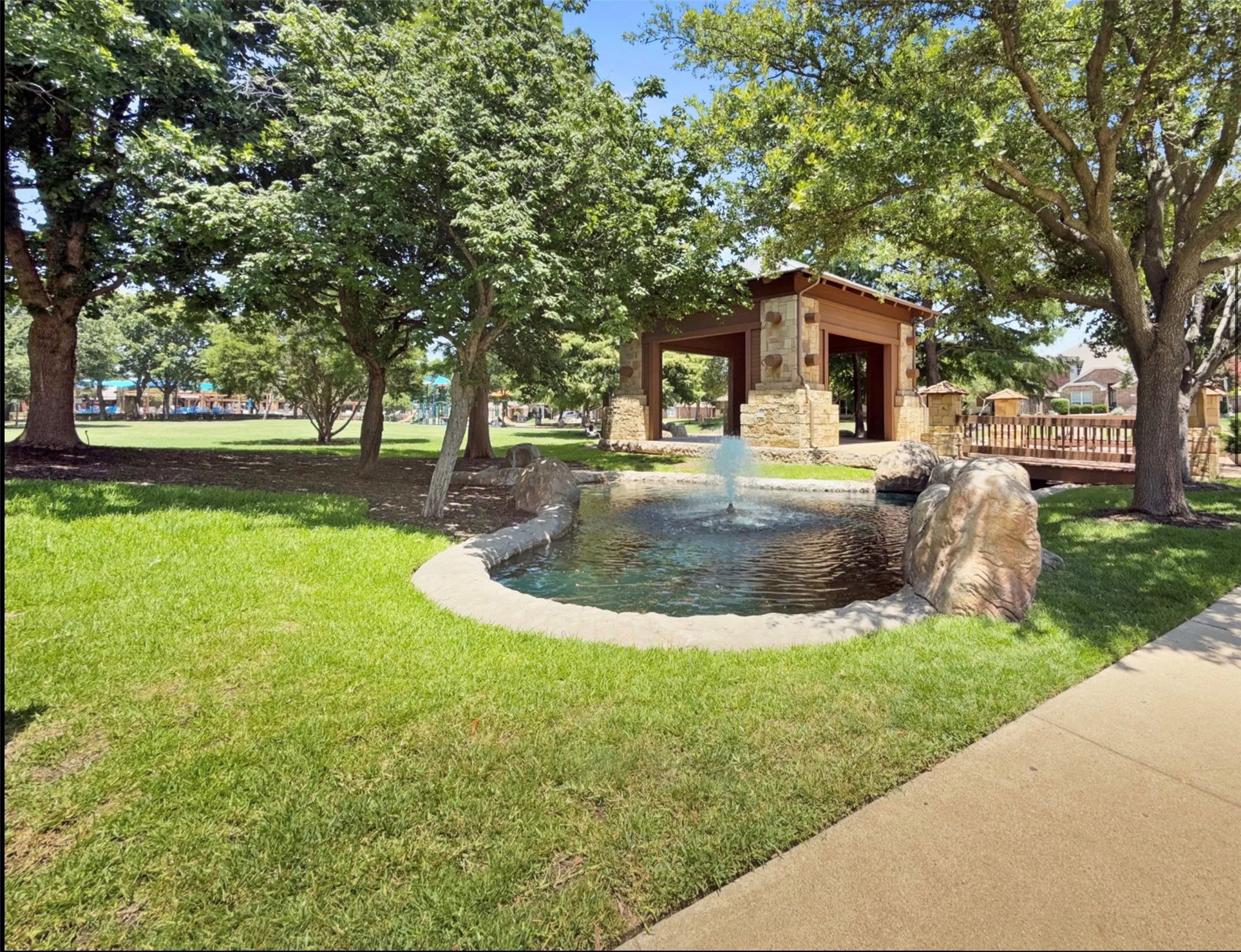 Single Family Residence For Sale in Collin County , 8600 La Quinta Lane, Mc Kinney, Texas 75070, 4 Bedroom, 3 Bathroom, 2 Garage spaces, 2,765 Sqft, built in 2004, mls#21403366, Real Estate Agent in Mc Kinney, Homes For Sale in Collin county, Homes For Sale in Mc Kinney, Realtor in Mc Kinney Texas, Real Estate Brokerage Independent Realty Texas, Luminita Cordes Realtor
